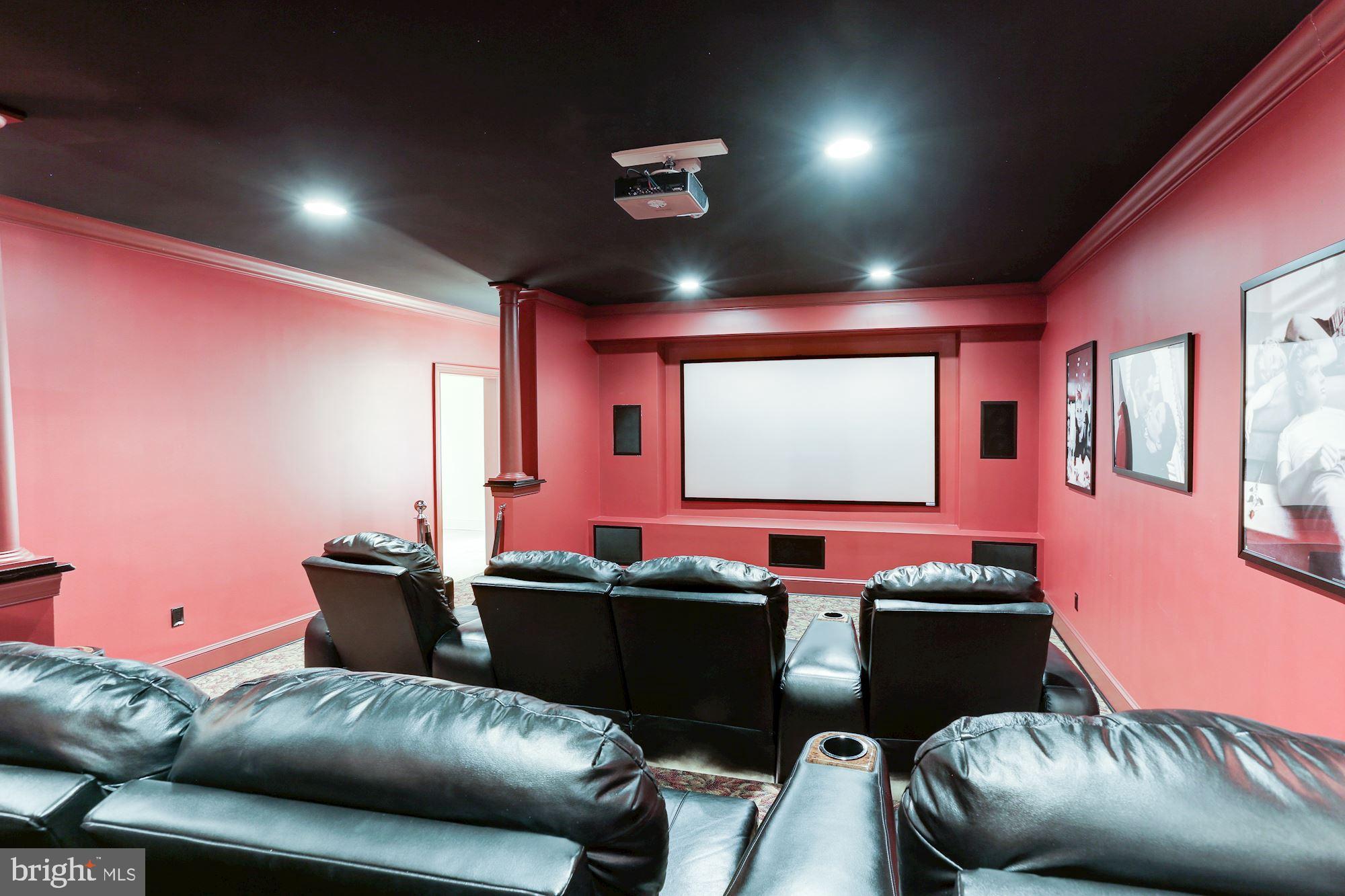 THREE SWALLOWS FARM - Residential