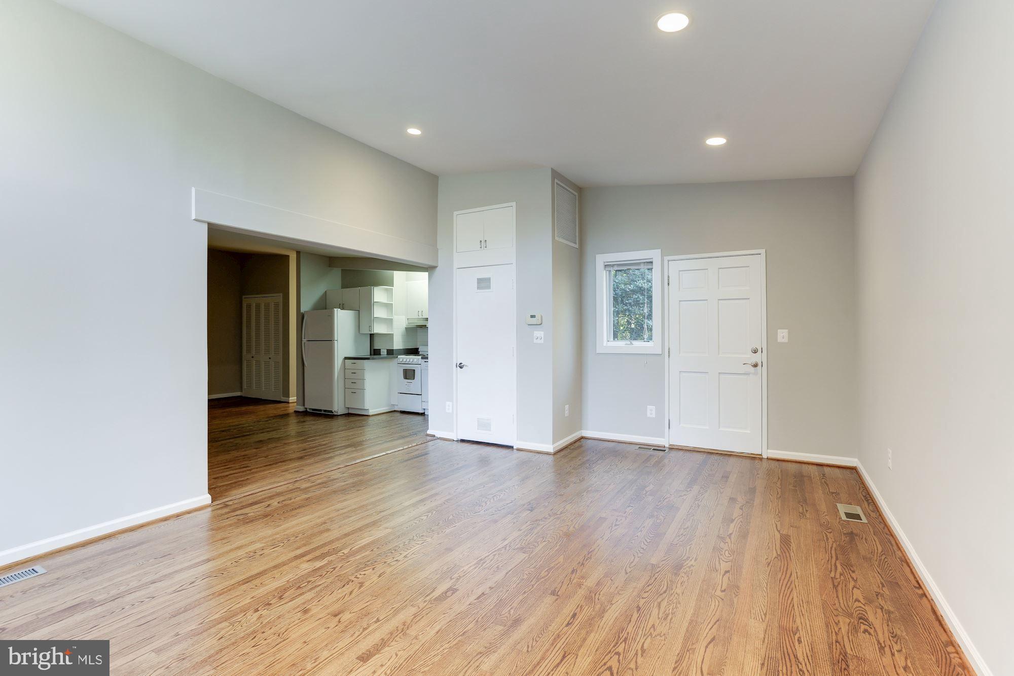 THREE SWALLOWS FARM - Residential