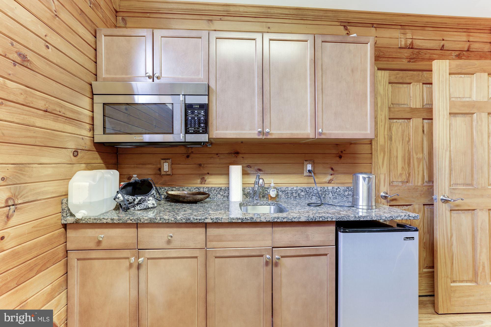 THREE SWALLOWS FARM - Residential