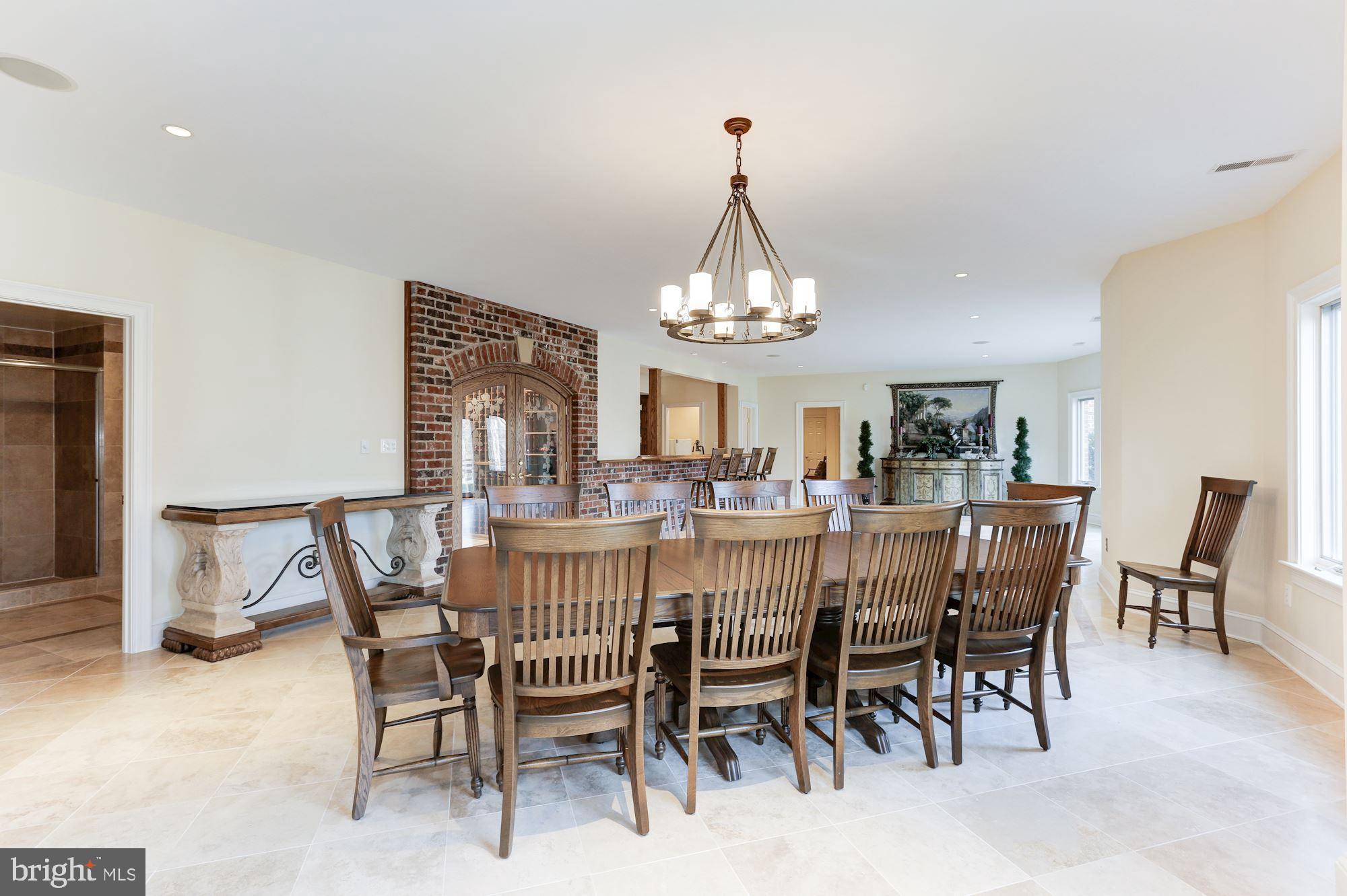 THREE SWALLOWS FARM - Residential