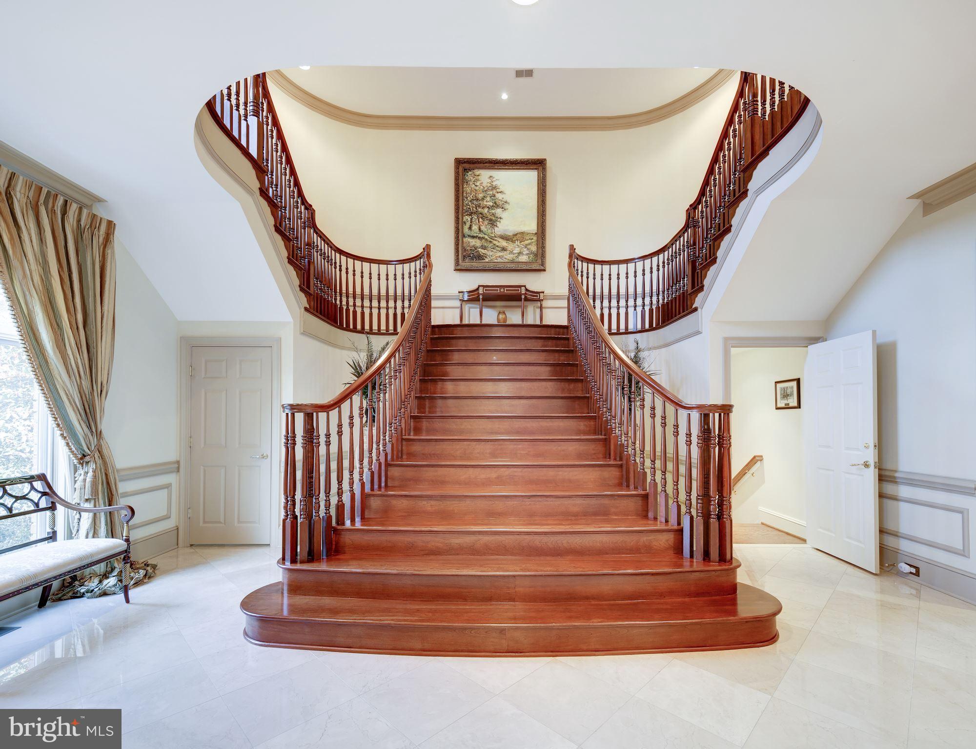 THREE SWALLOWS FARM - Residential