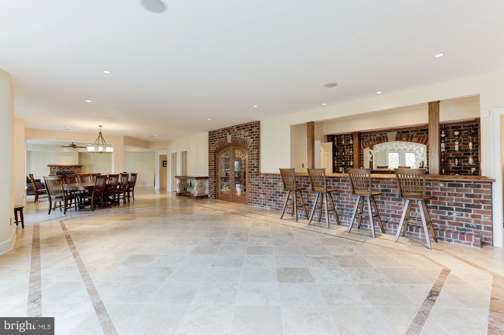 THREE SWALLOWS FARM - Residential