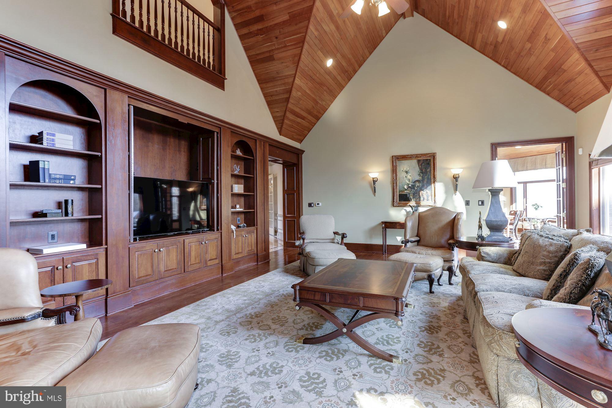 THREE SWALLOWS FARM - Residential