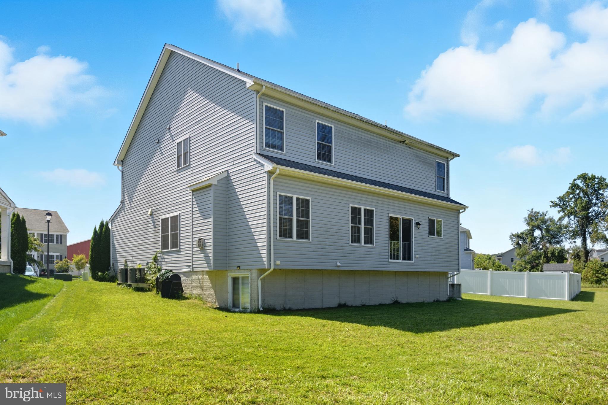 BOYERS RIDGE - Residential Lease