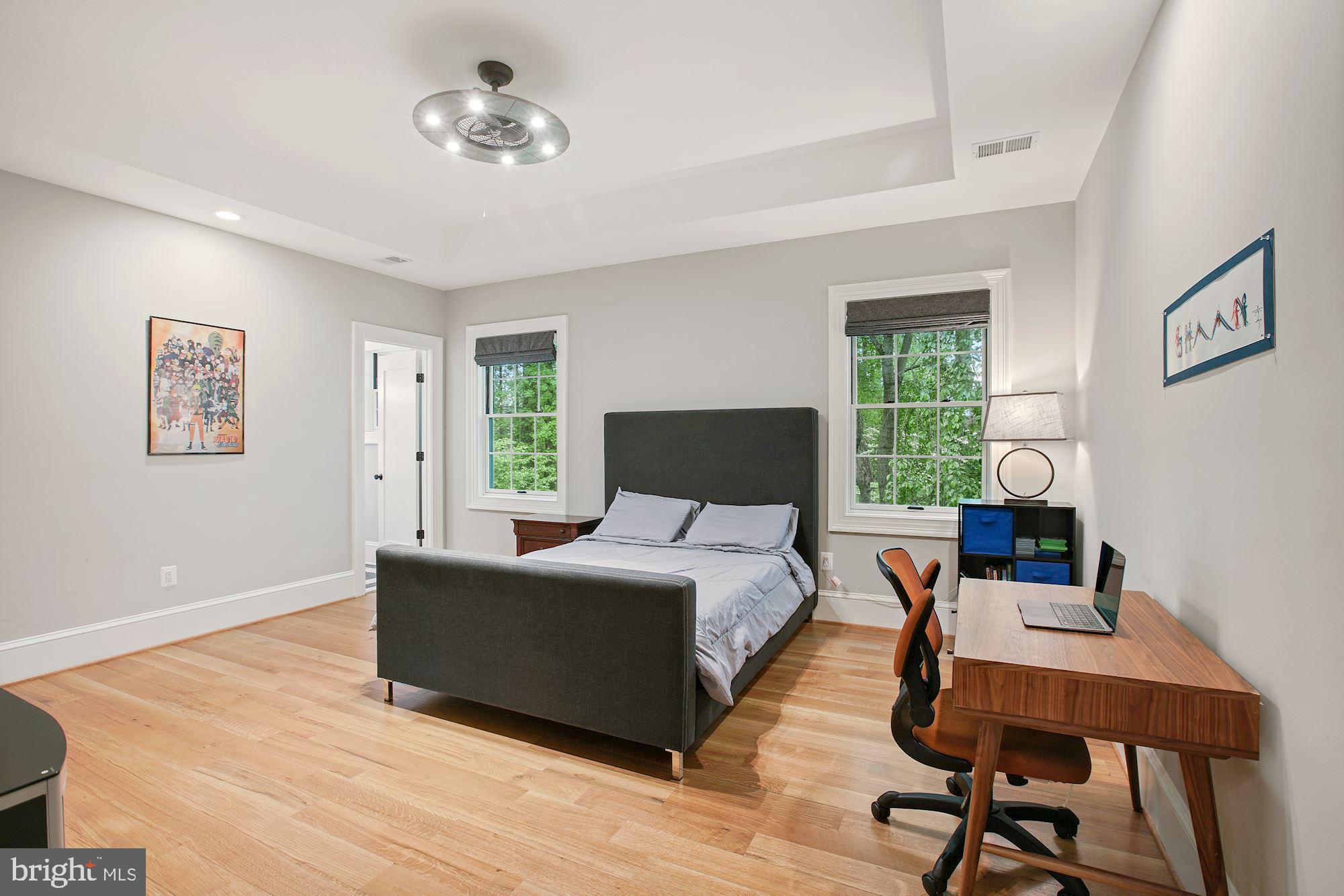 RIVER OAKS - Residential