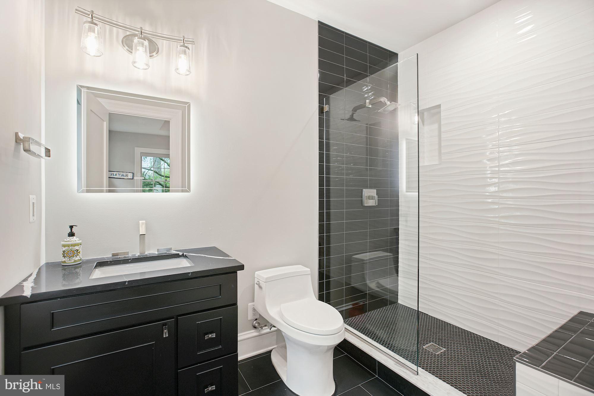 RIVER OAKS - Residential