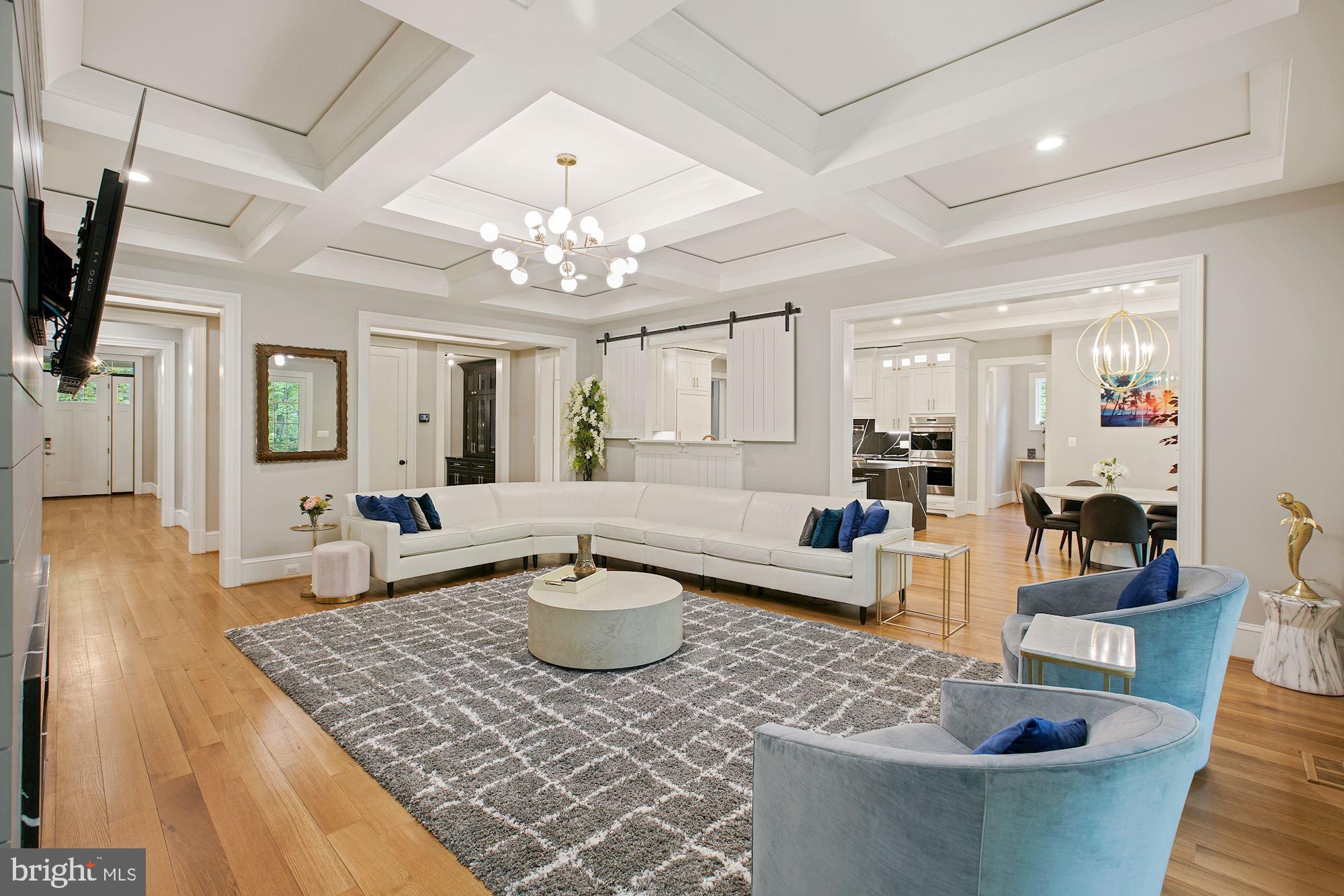 RIVER OAKS - Residential