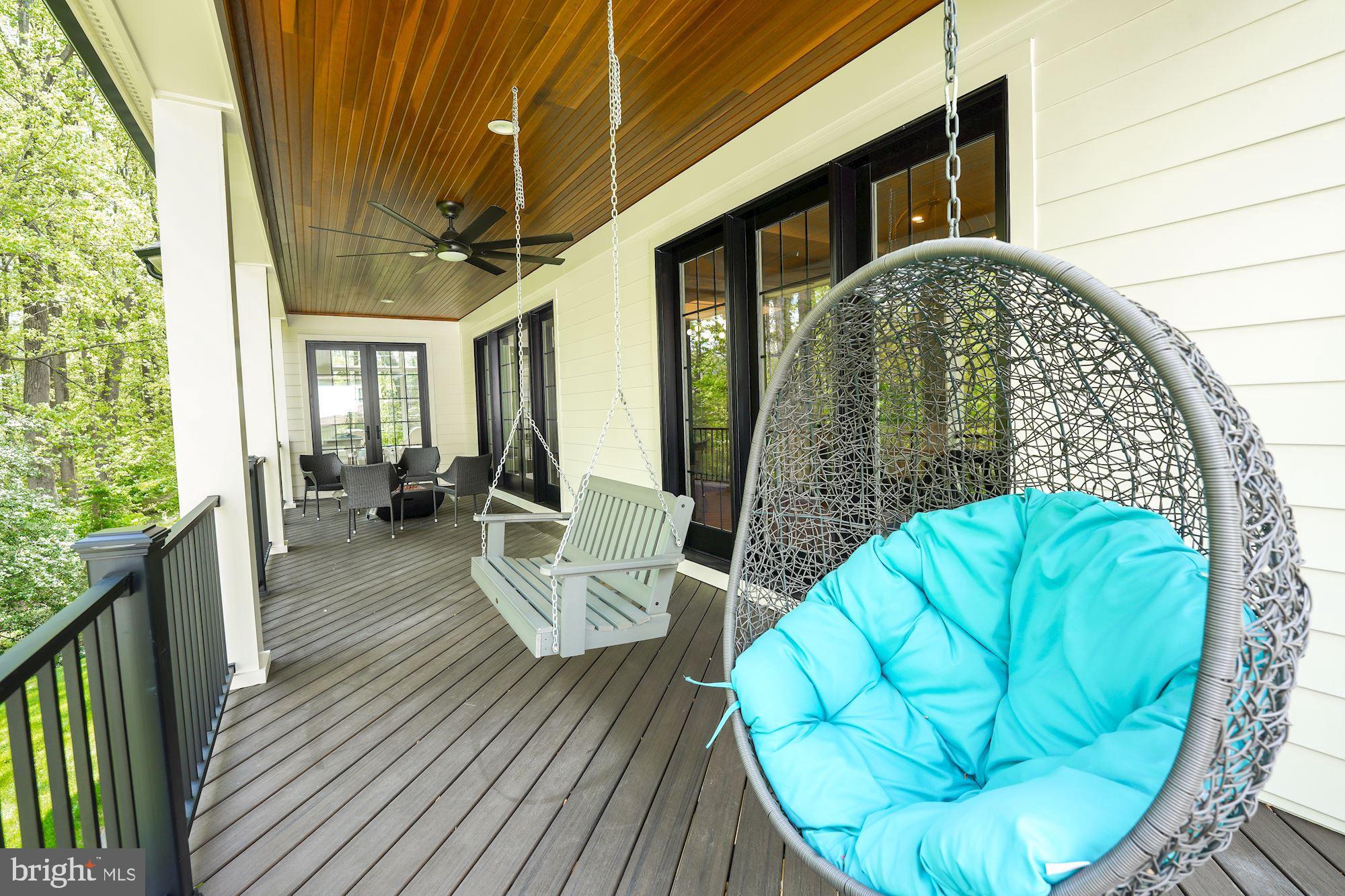 RIVER OAKS - Residential