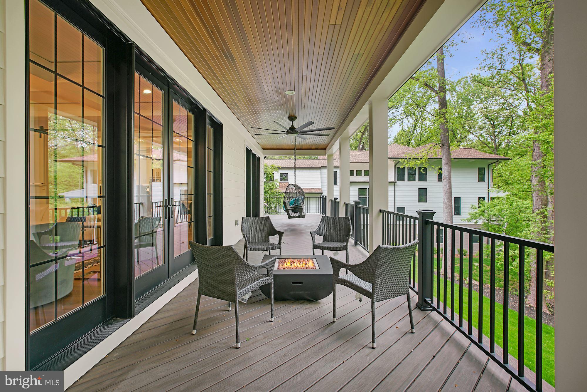 RIVER OAKS - Residential