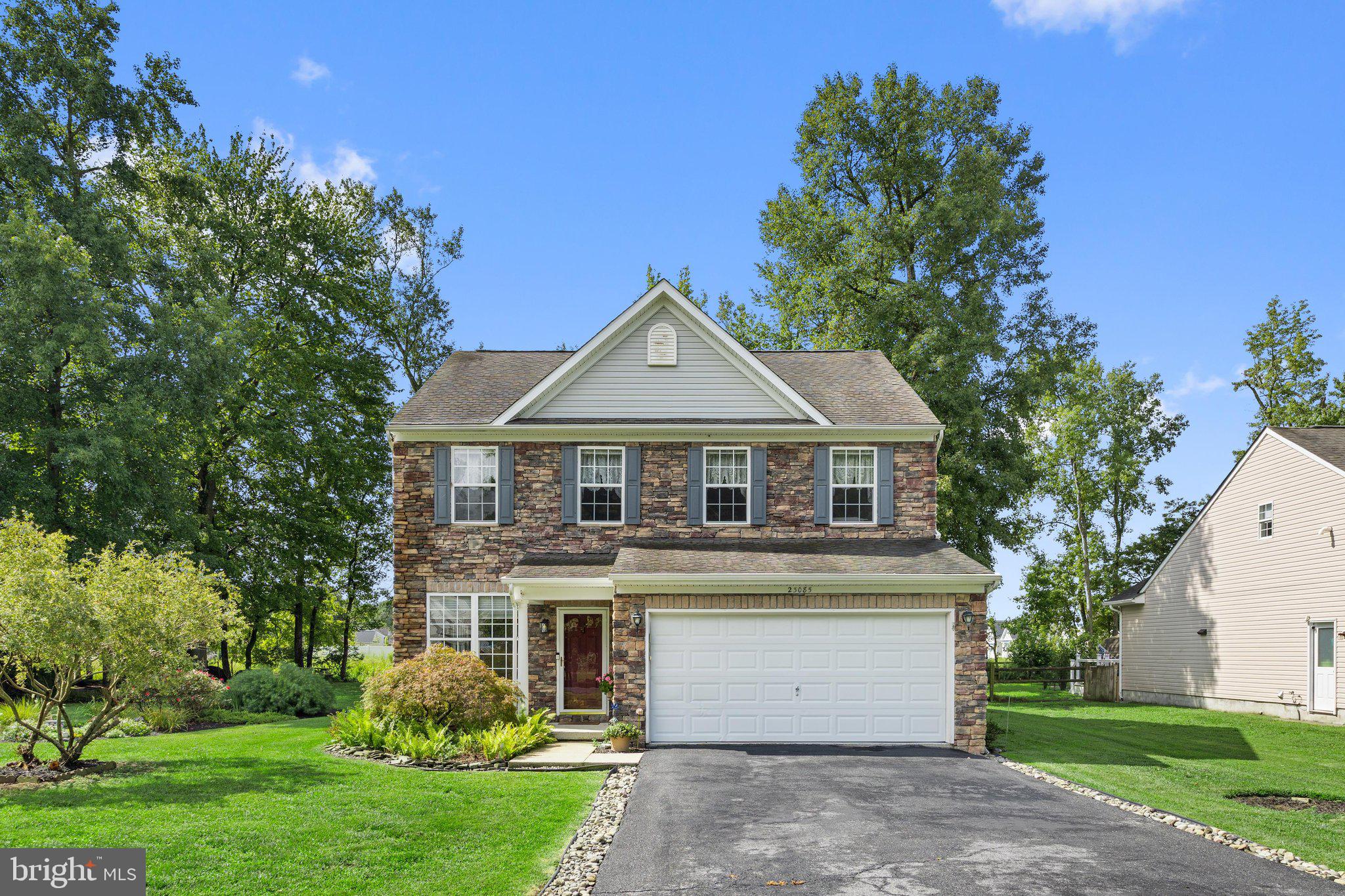 23085 PINE RUN