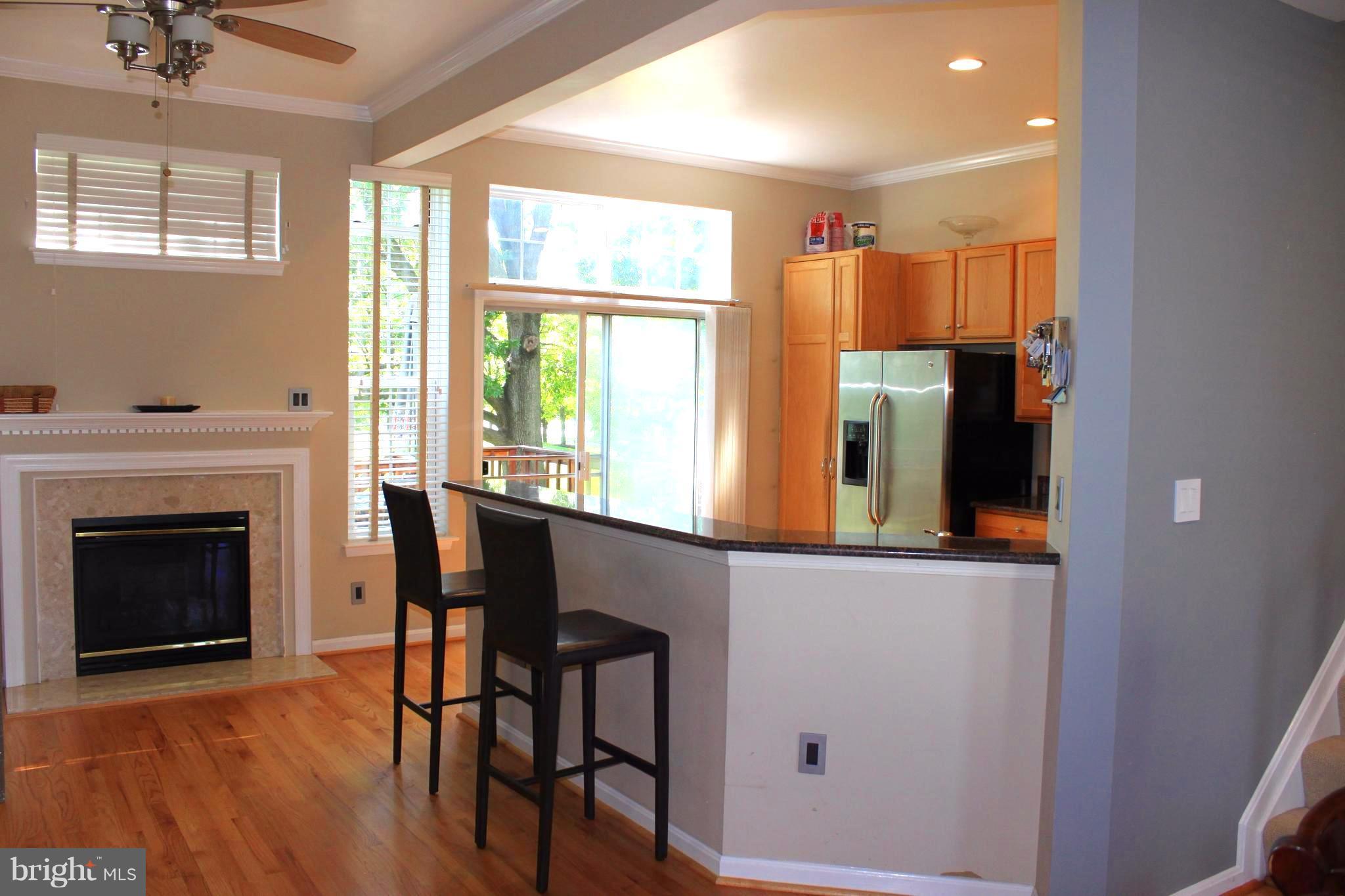 AUTUMN CHASE HUNT - Residential Lease