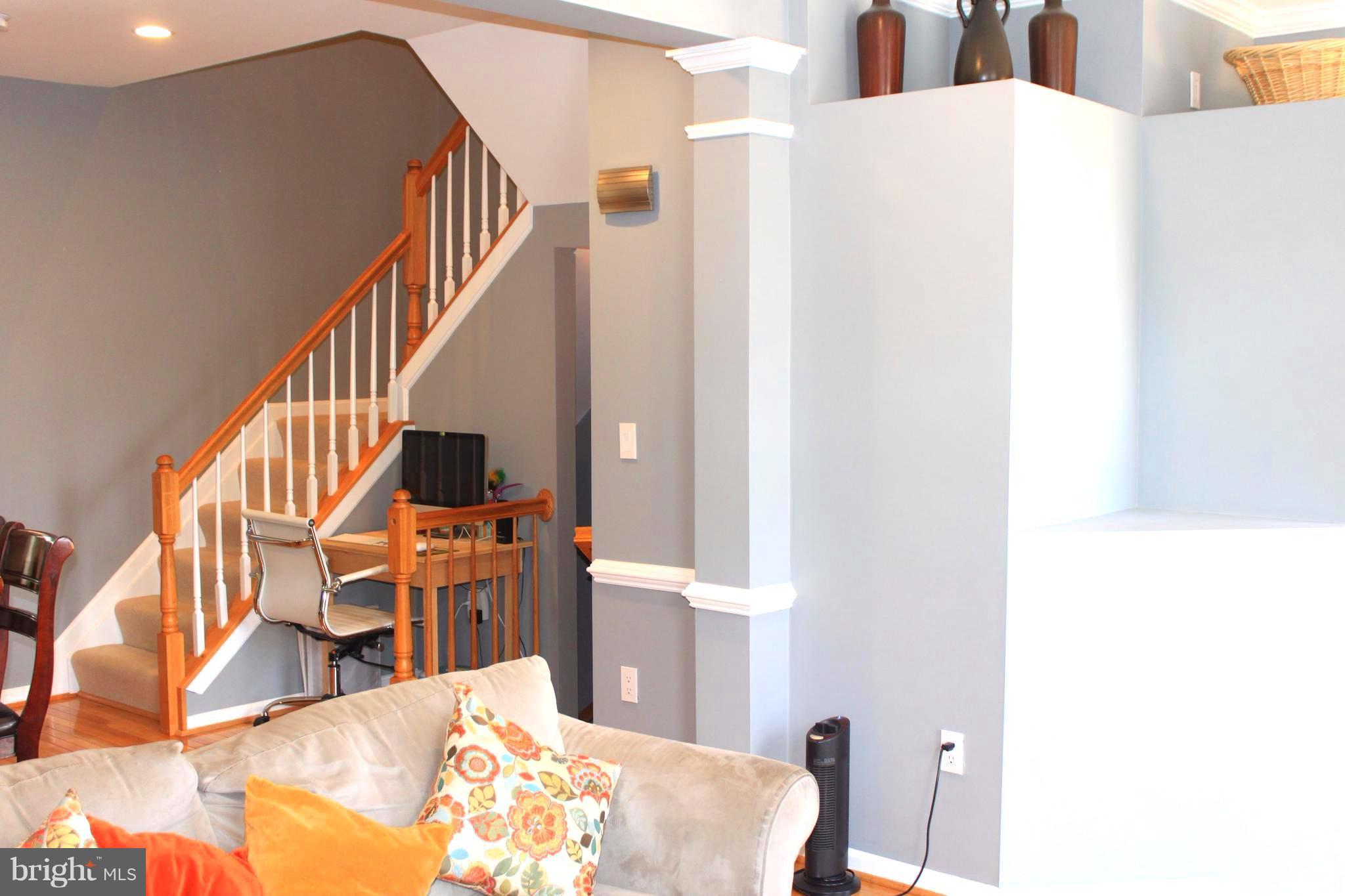 AUTUMN CHASE HUNT - Residential Lease