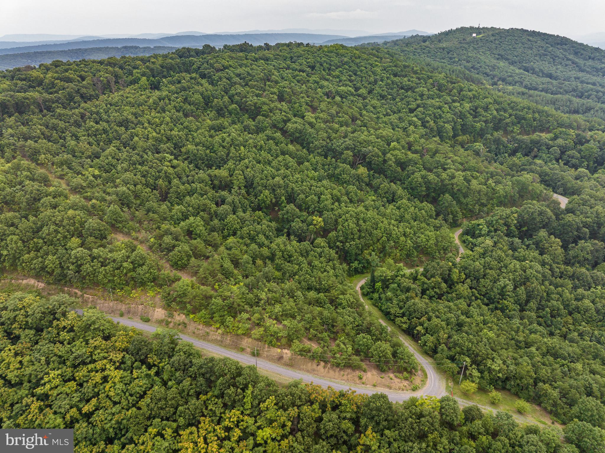 BLUFFS ON THE POTOMAC - Land