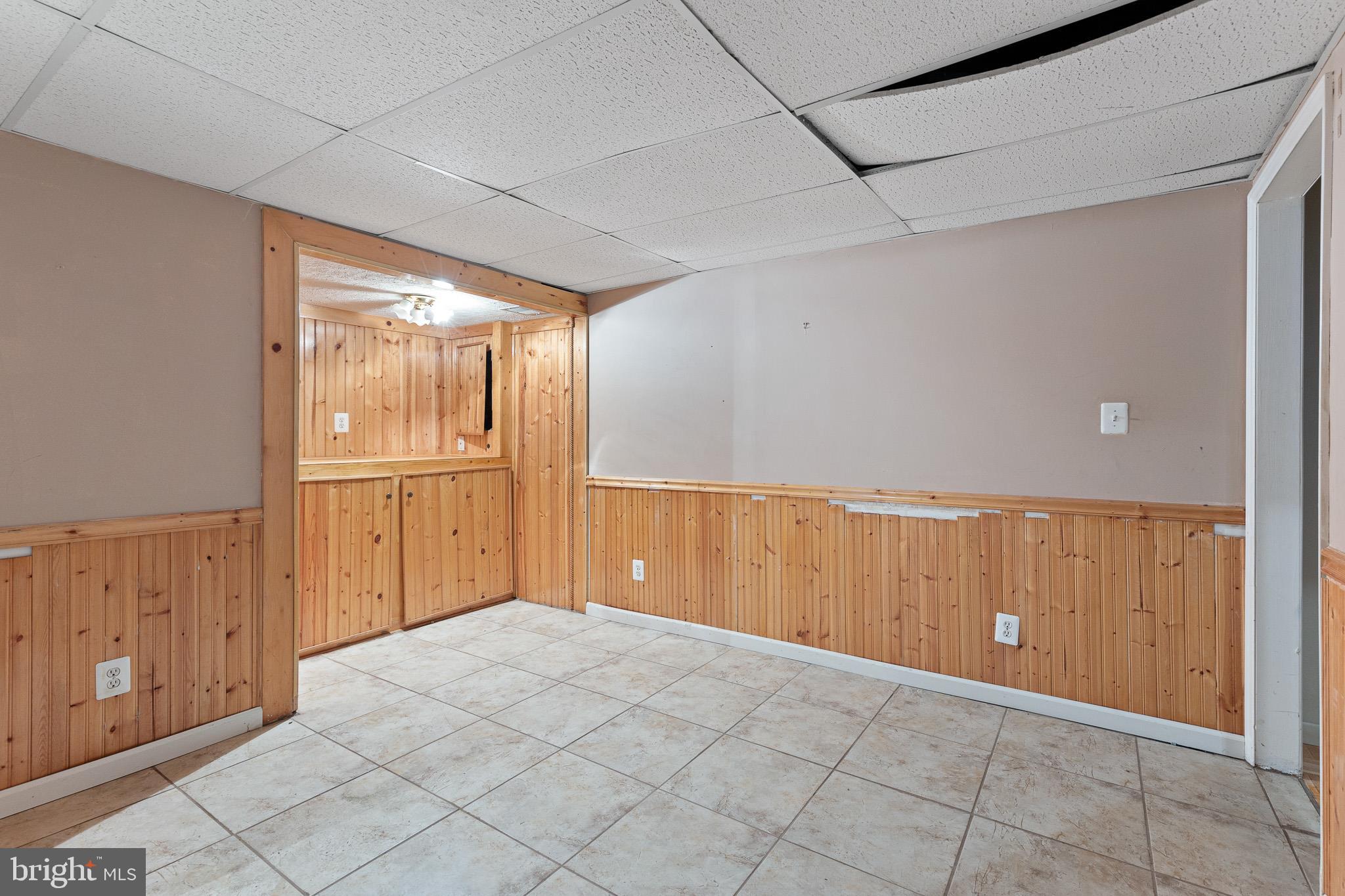 THE COURTS - Residential