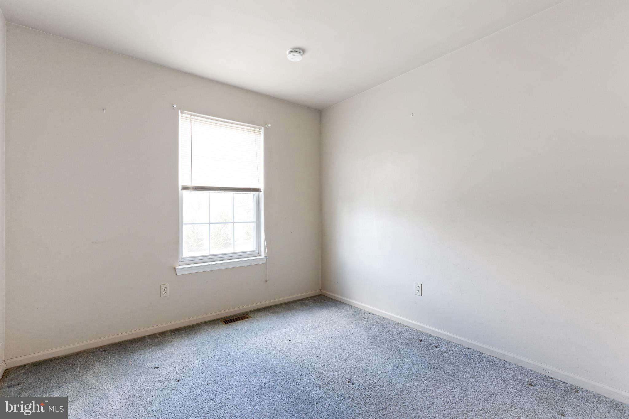 THE COURTS - Residential