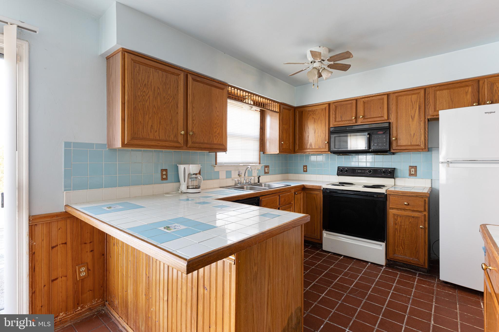 THE COURTS - Residential