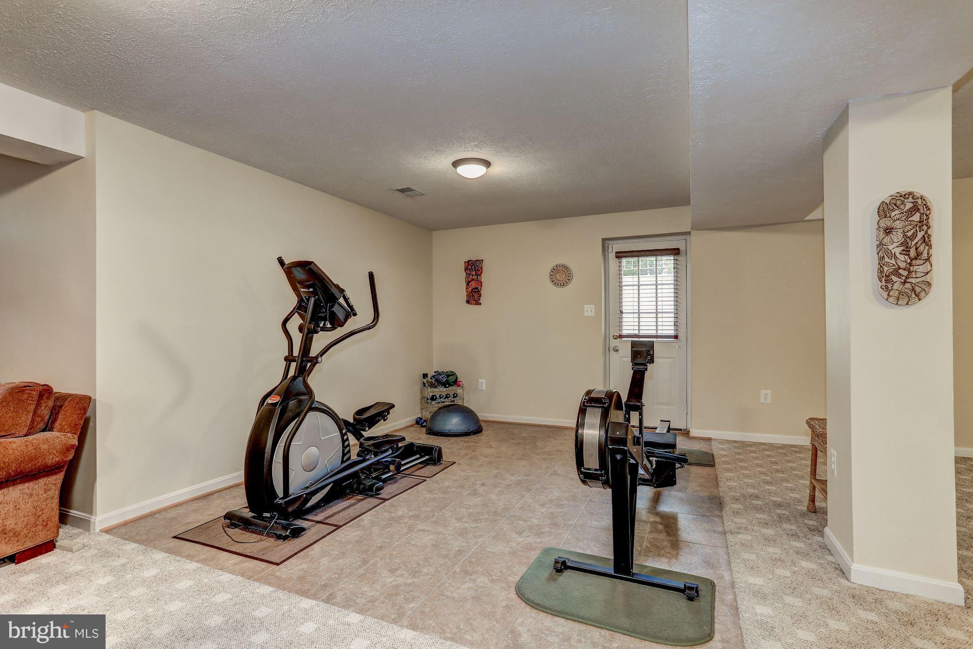 ASHBURN FARM - Residential