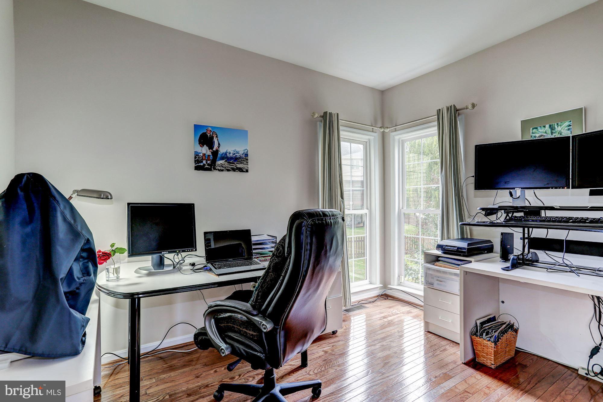 ASHBURN FARM - Residential