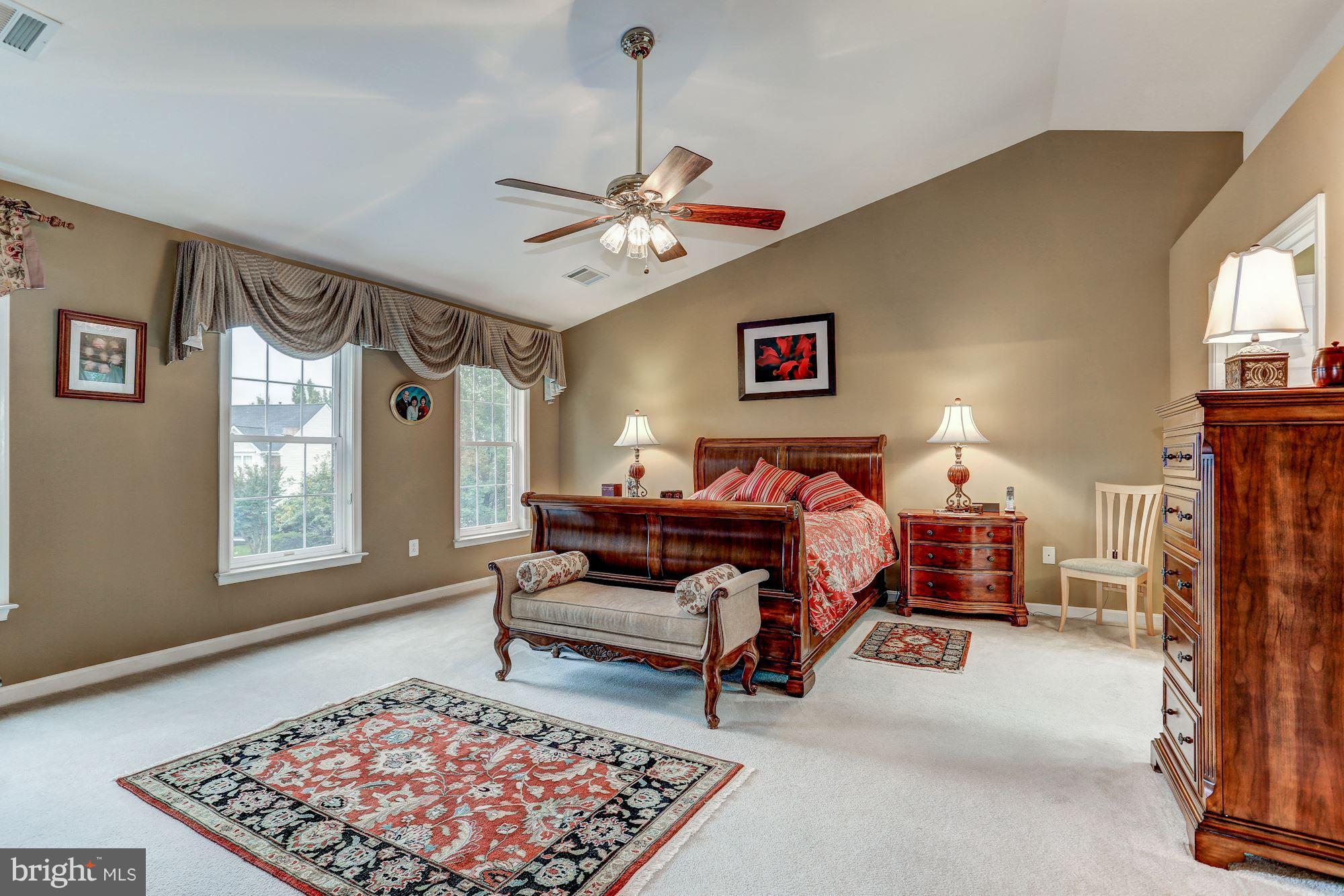 ASHBURN FARM - Residential