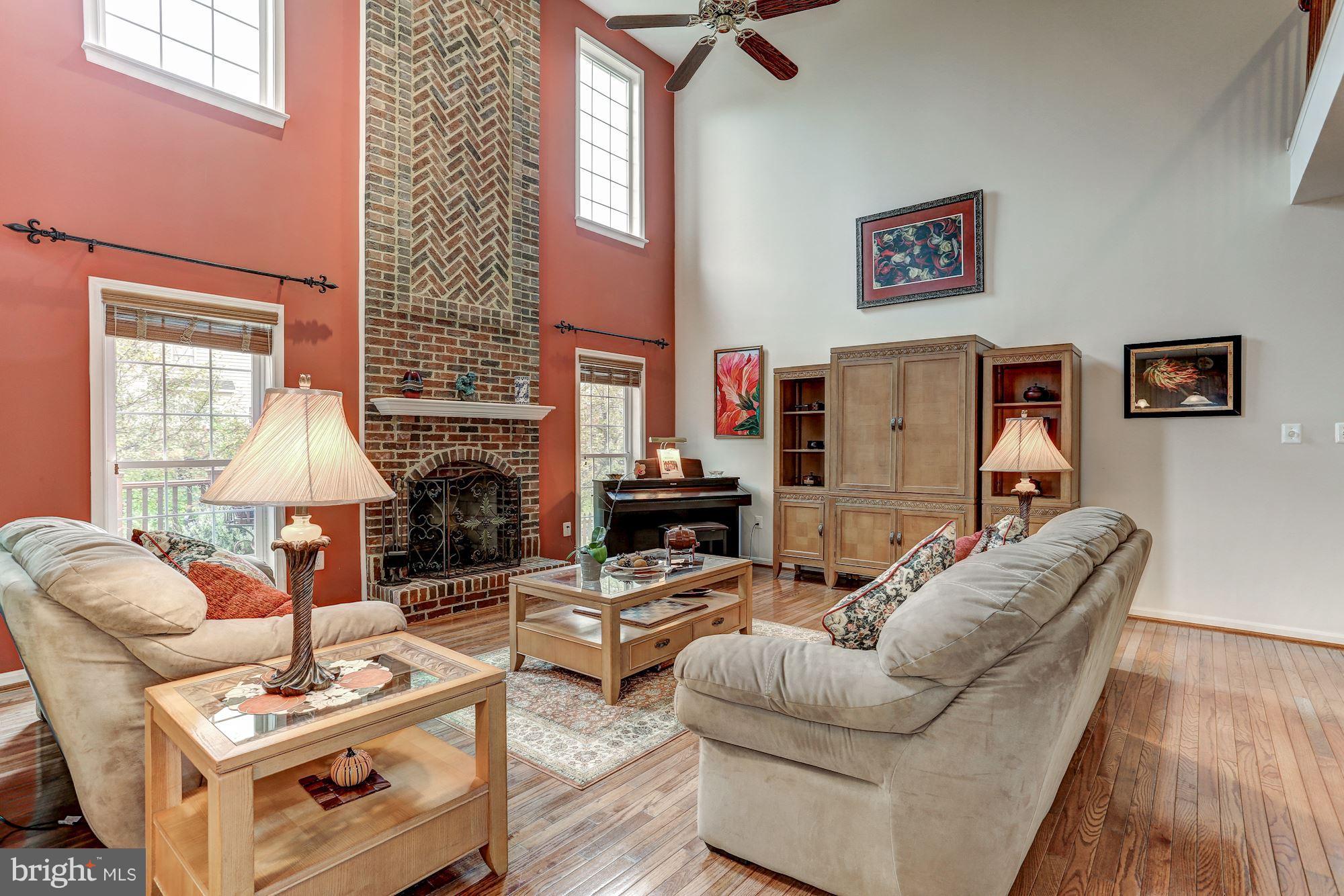 ASHBURN FARM - Residential