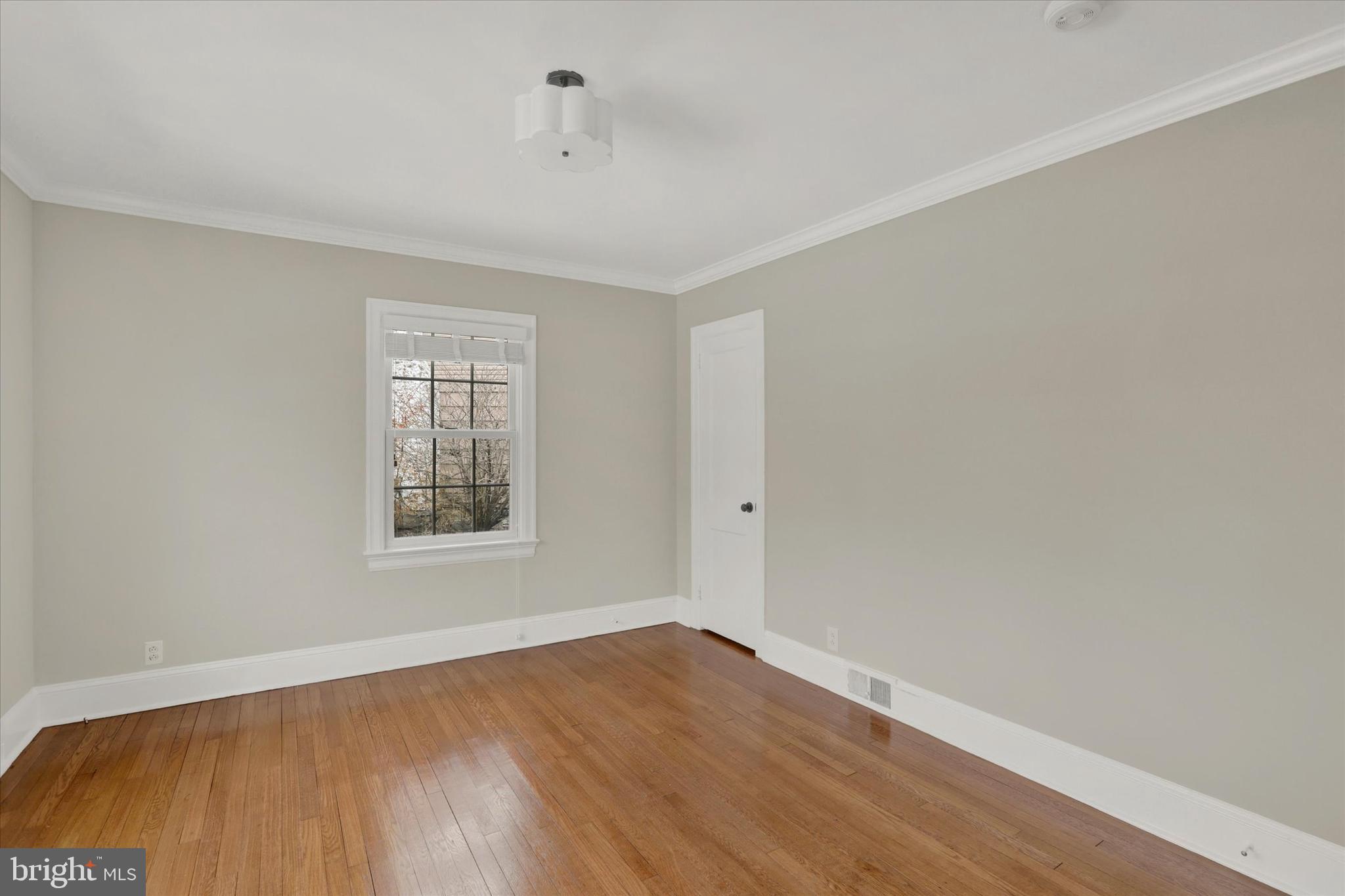 MAKEFIELD MANOR - Residential