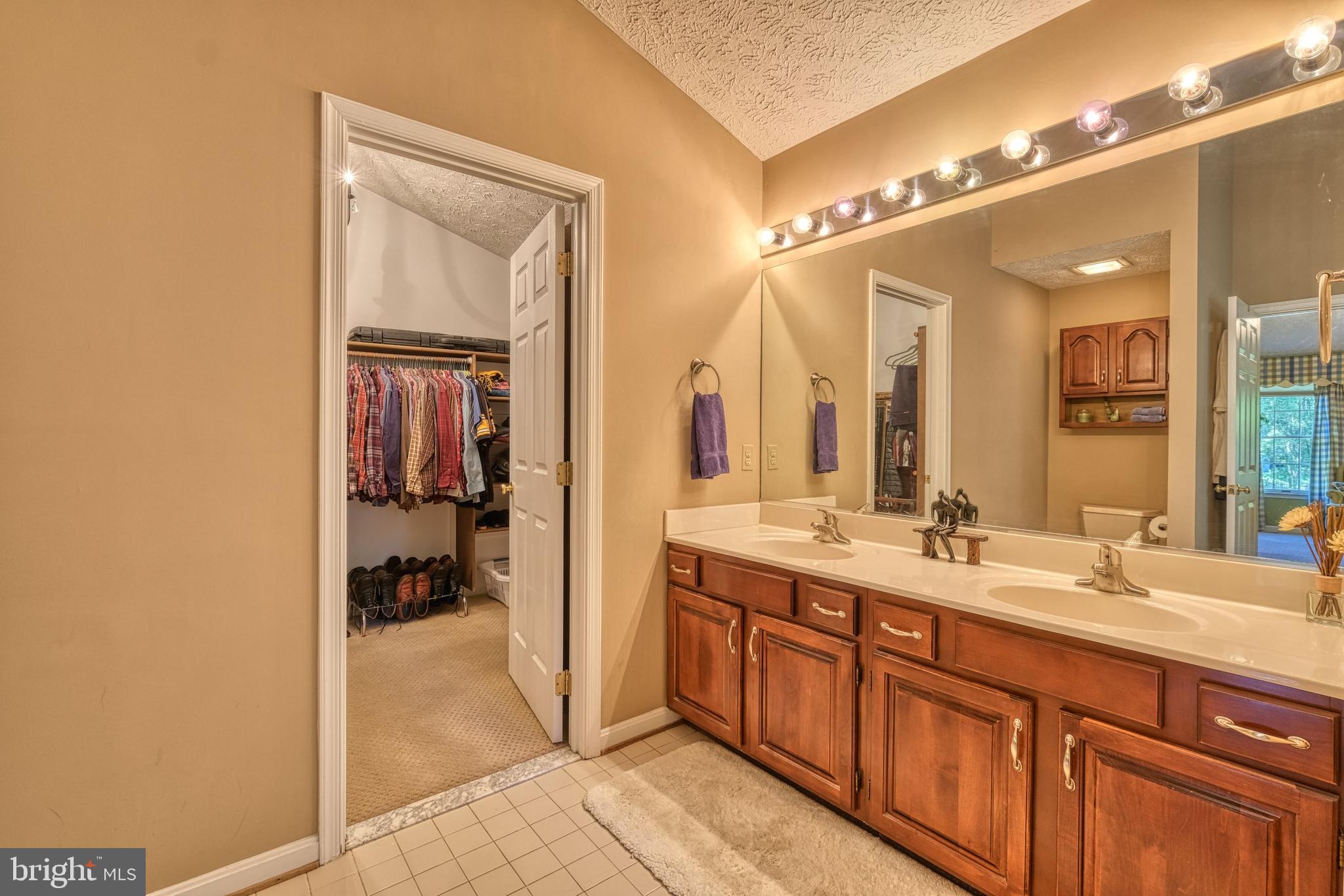 HAMPTON CHASE - Residential