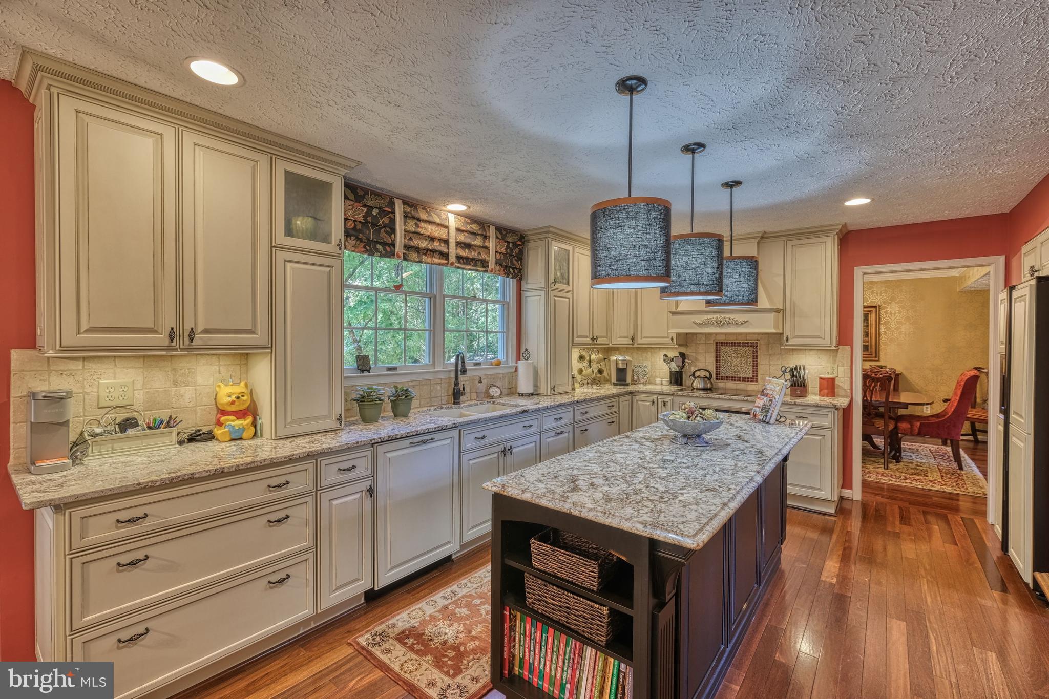 HAMPTON CHASE - Residential