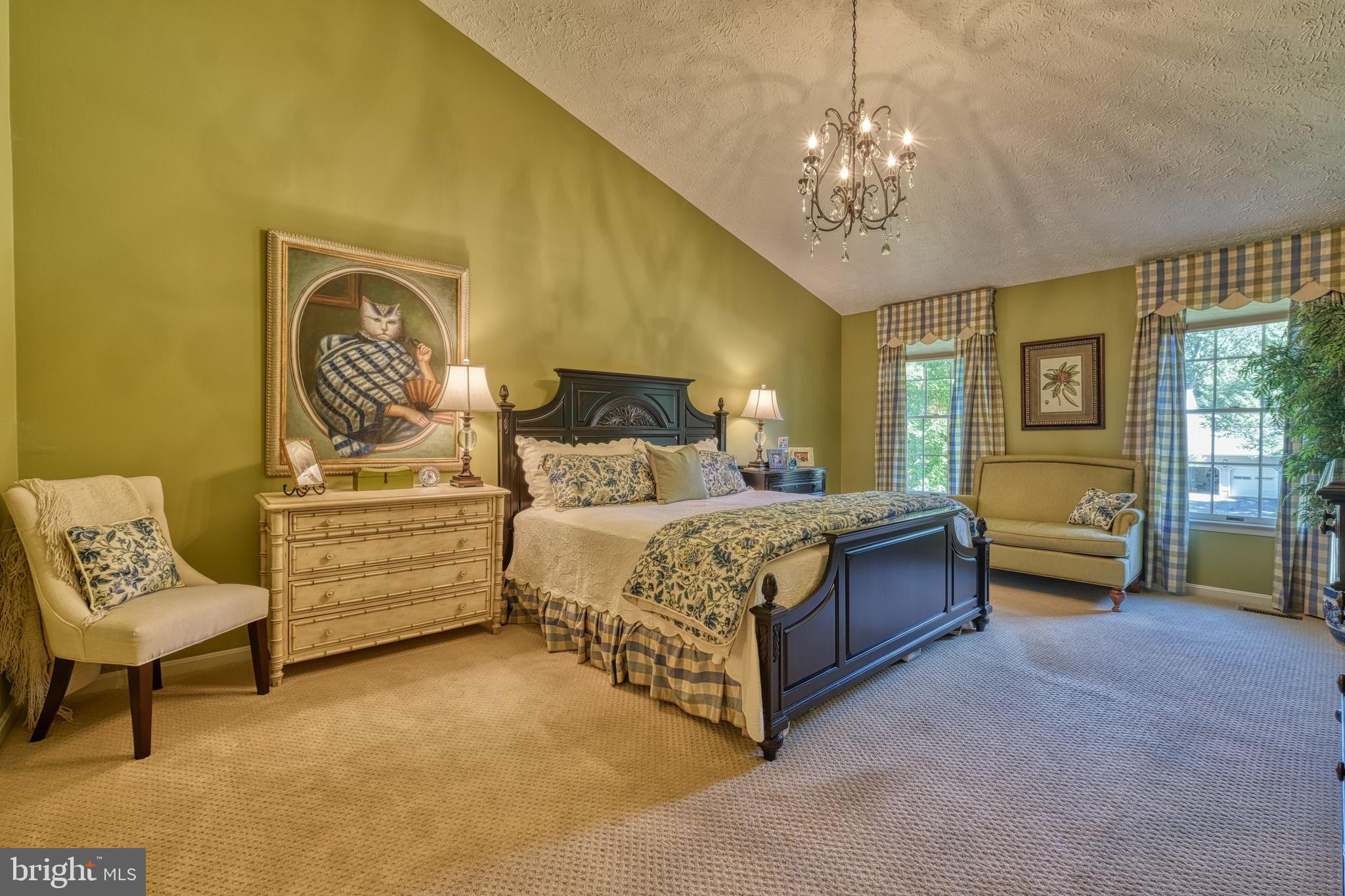 HAMPTON CHASE - Residential