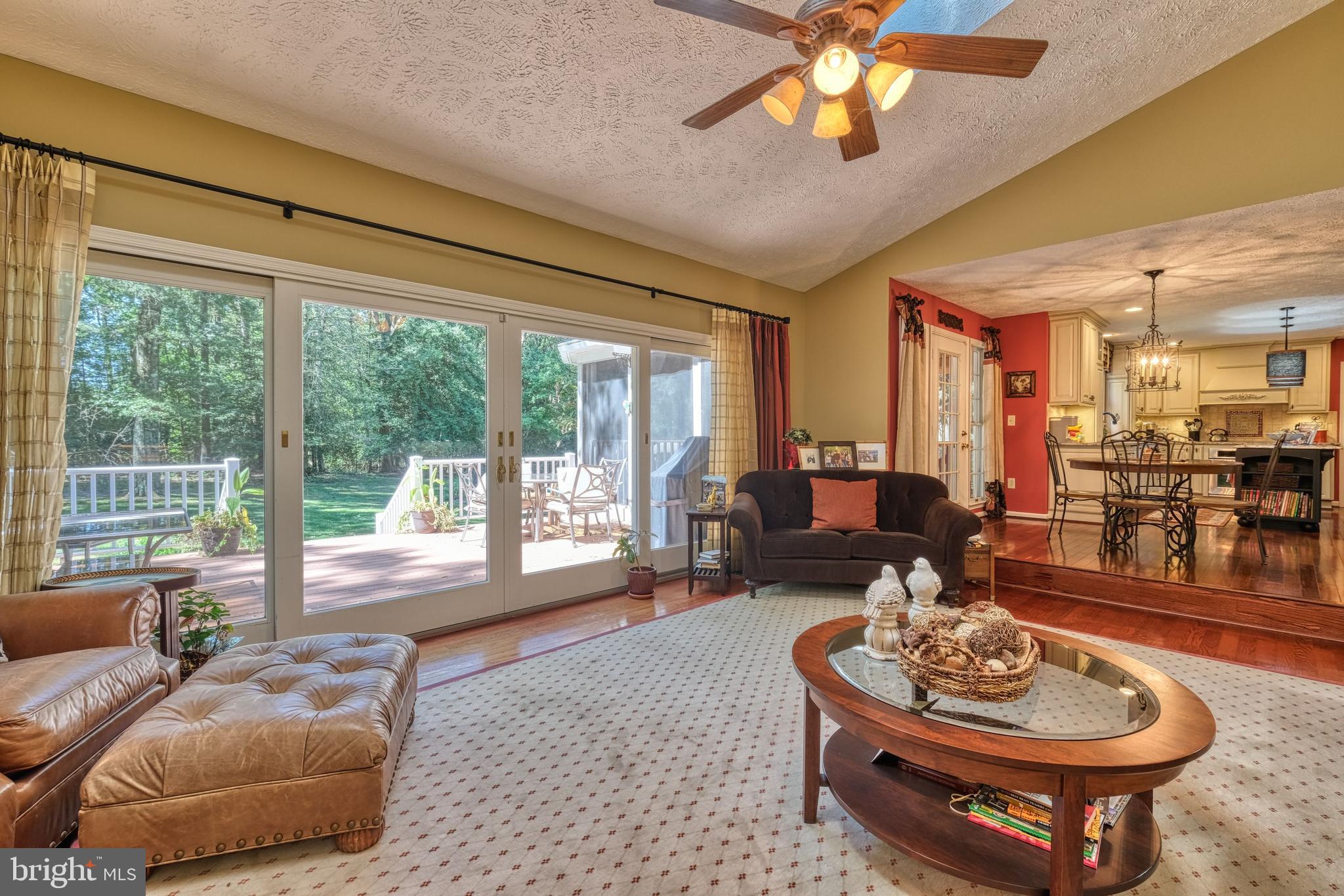 HAMPTON CHASE - Residential