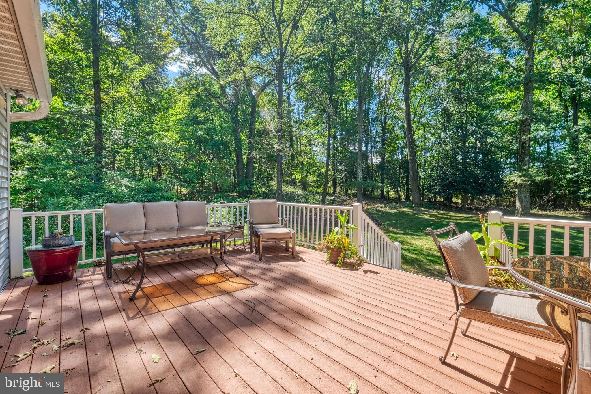 HAMPTON CHASE - Residential