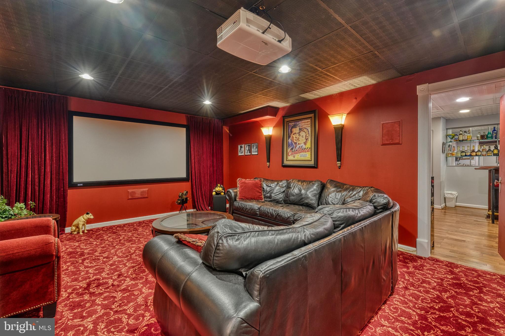 HAMPTON CHASE - Residential