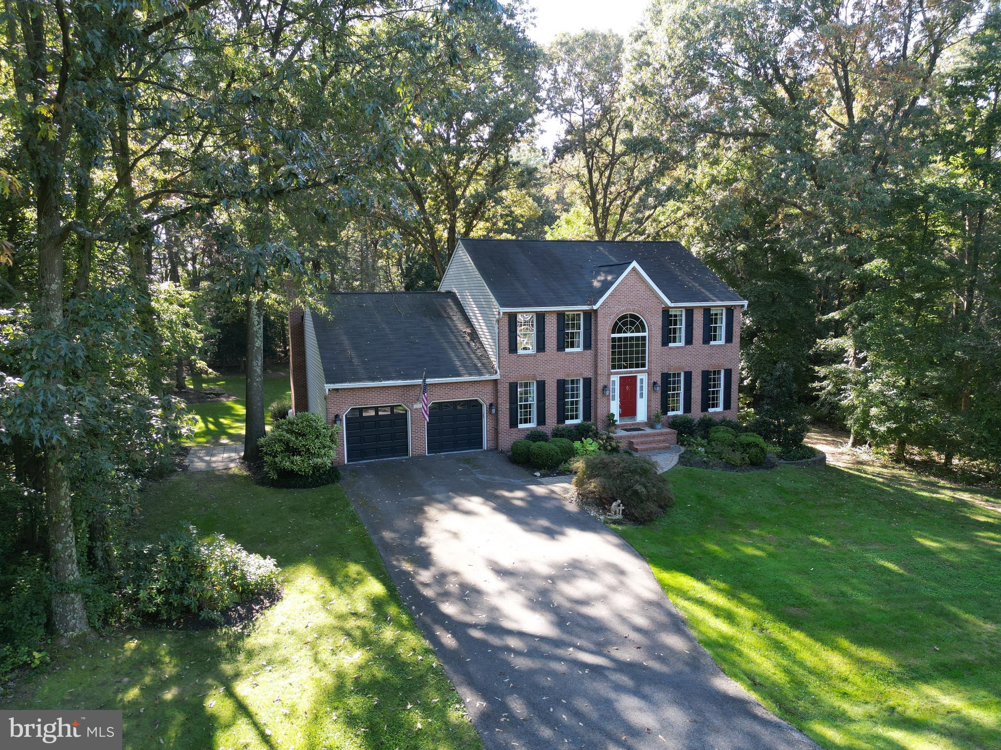 HAMPTON CHASE - Residential