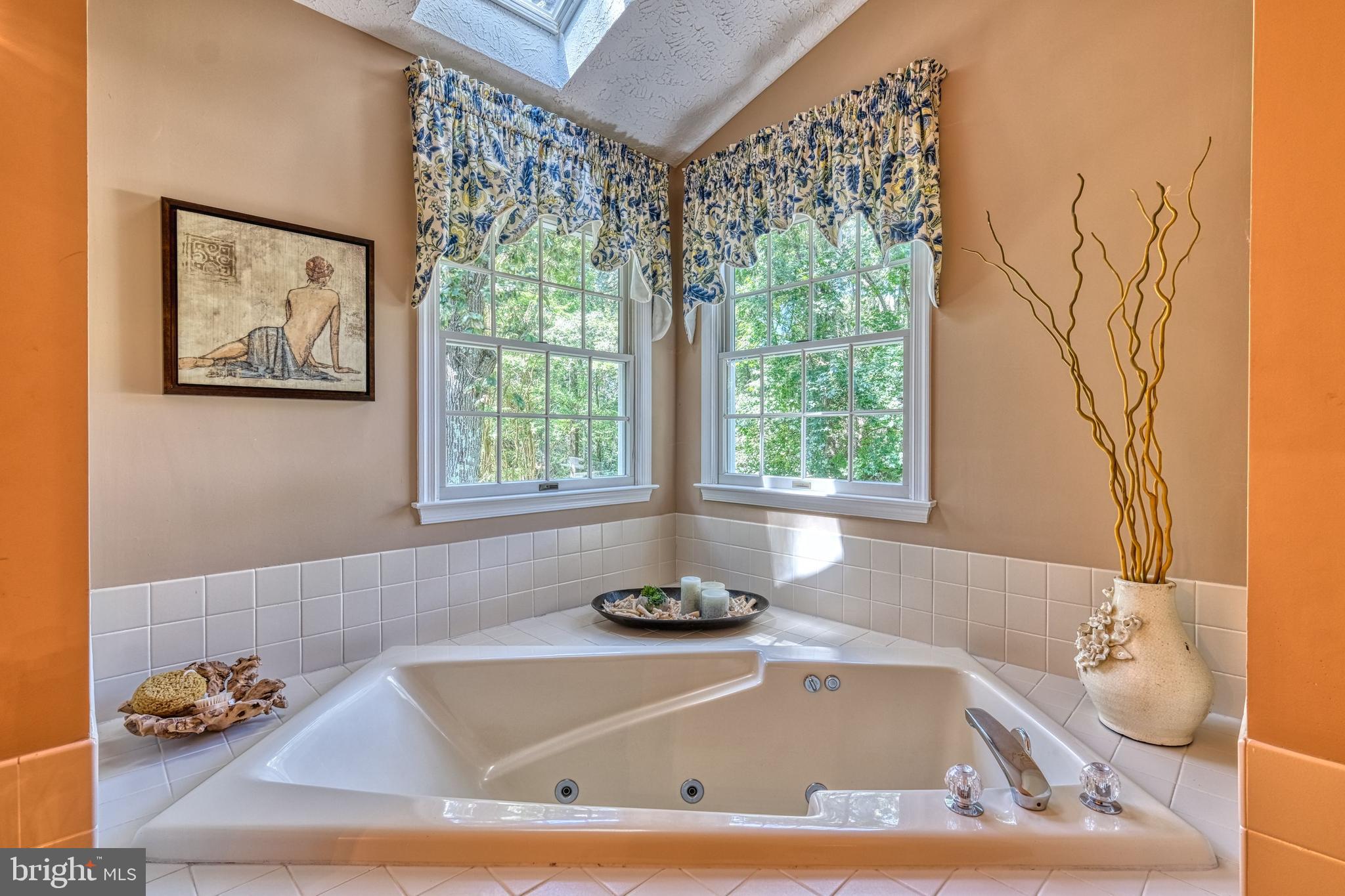 HAMPTON CHASE - Residential