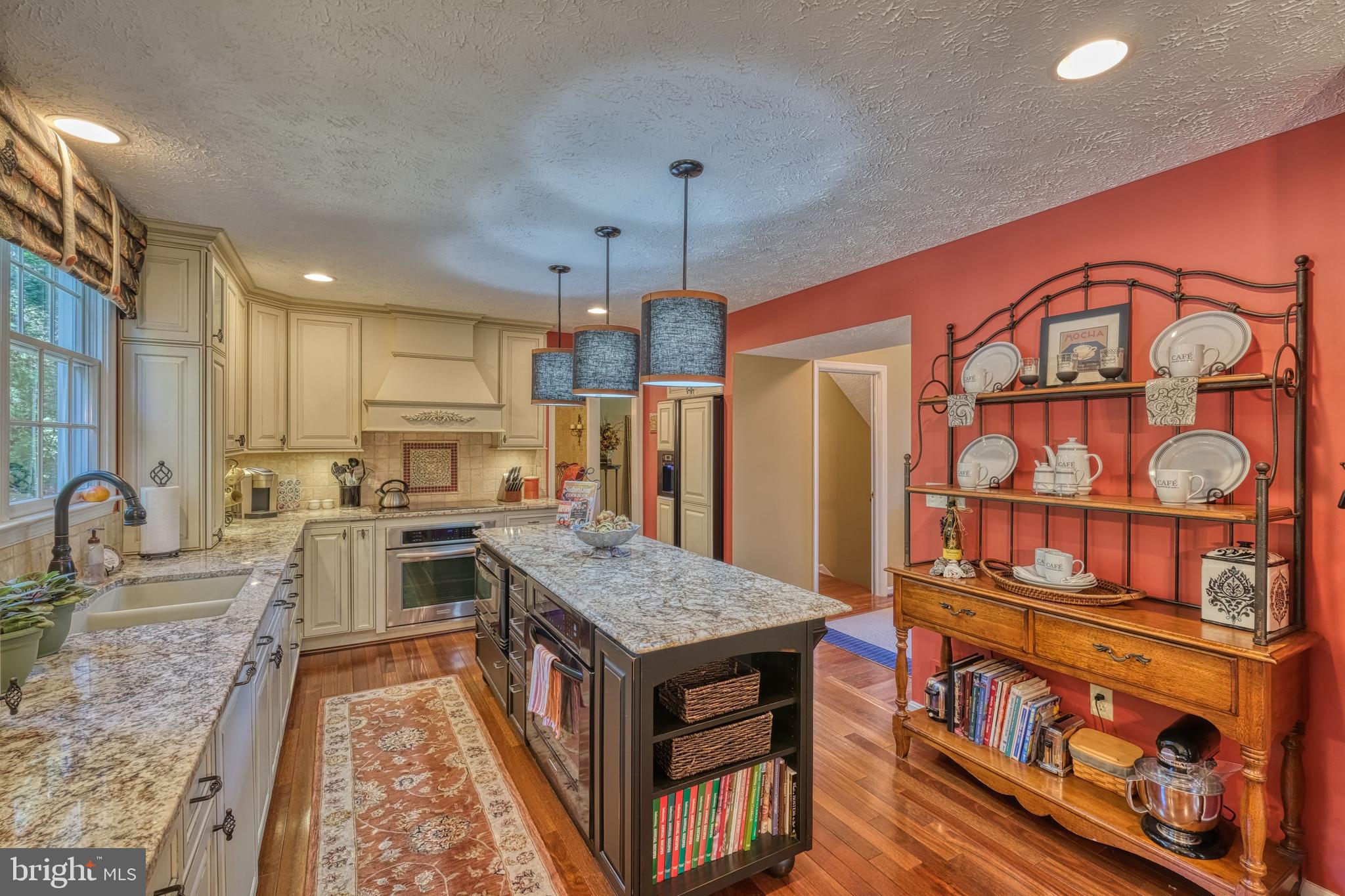 HAMPTON CHASE - Residential