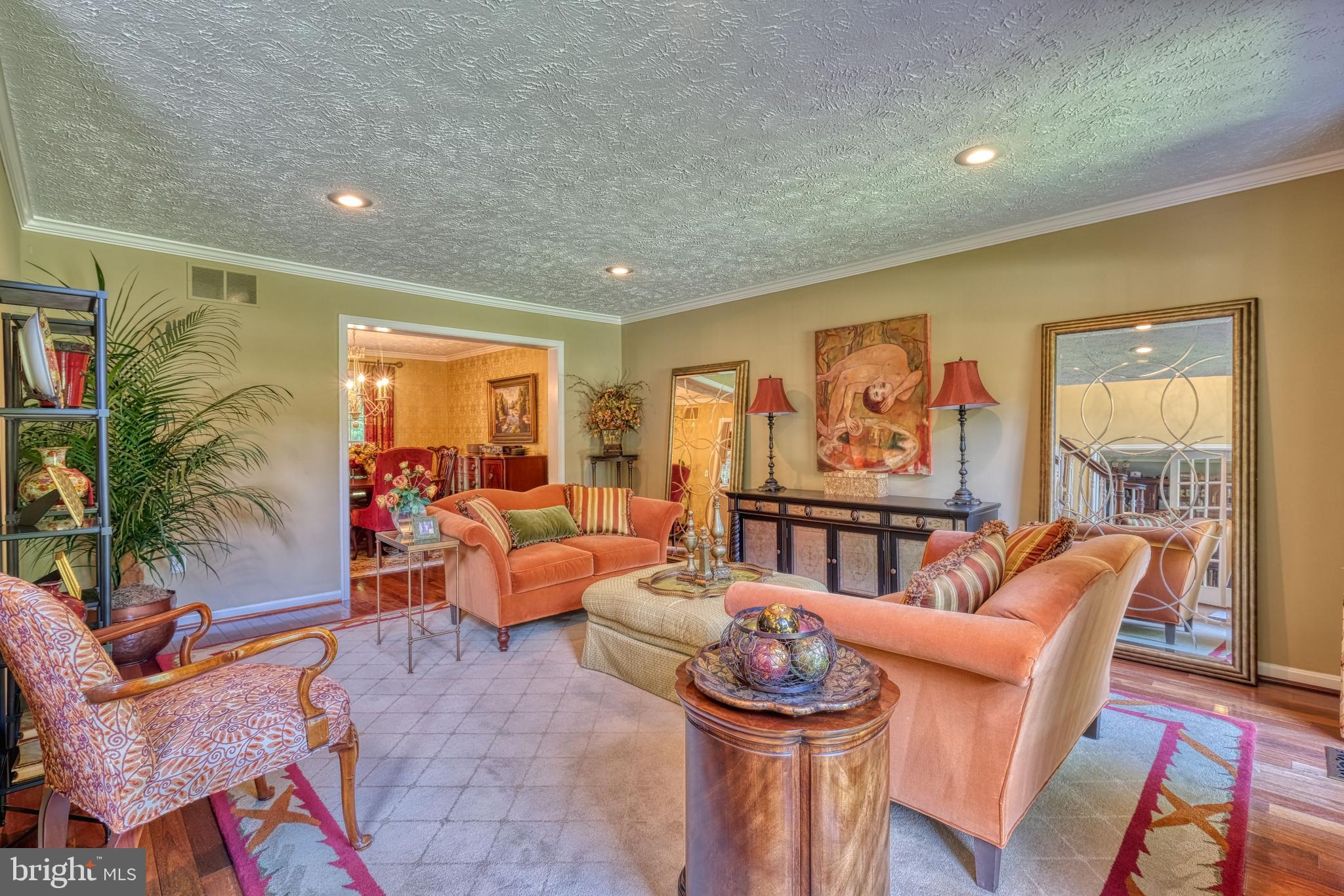 HAMPTON CHASE - Residential