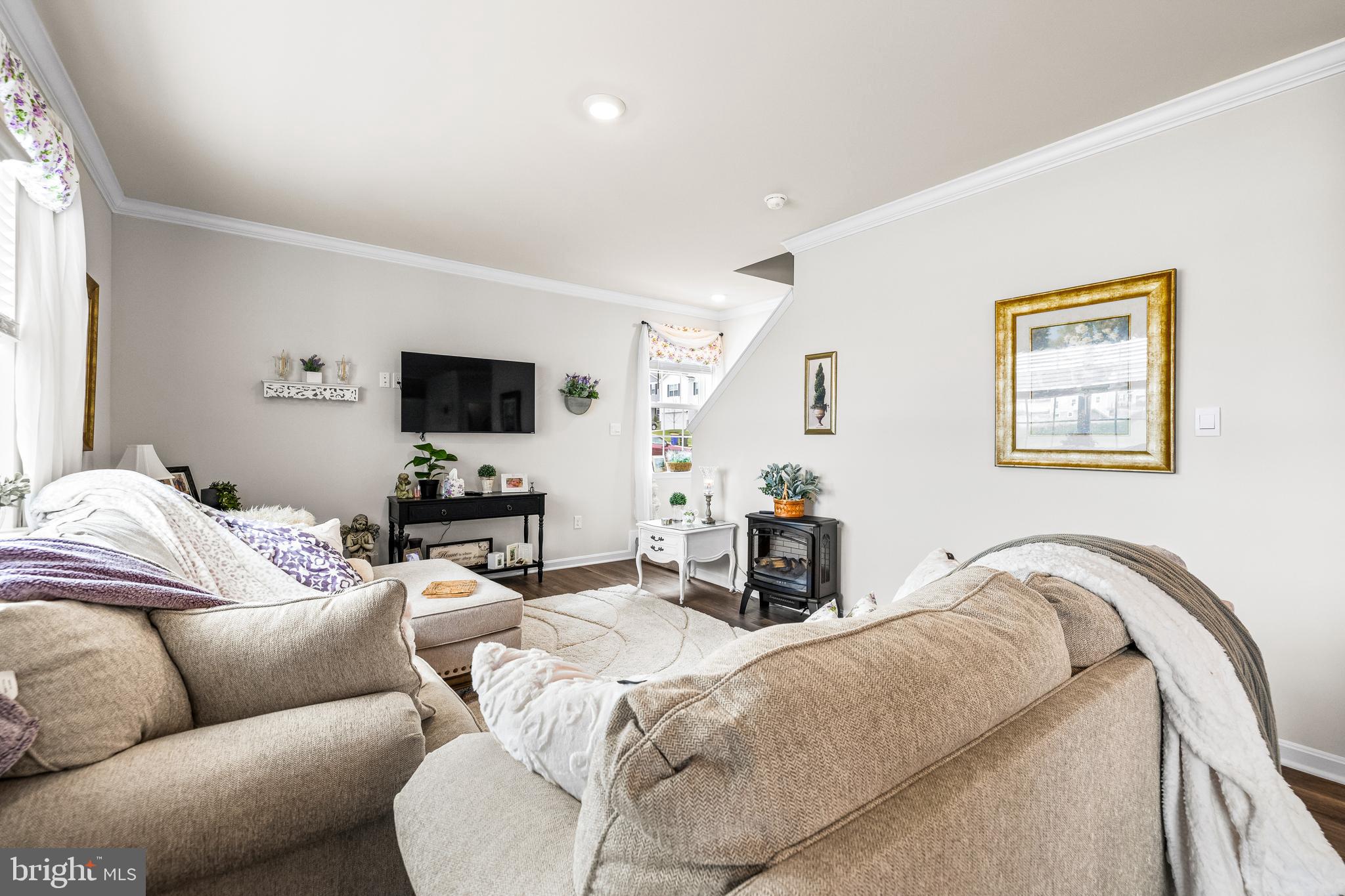 HILLS AT VALLEY VIEW - Residential