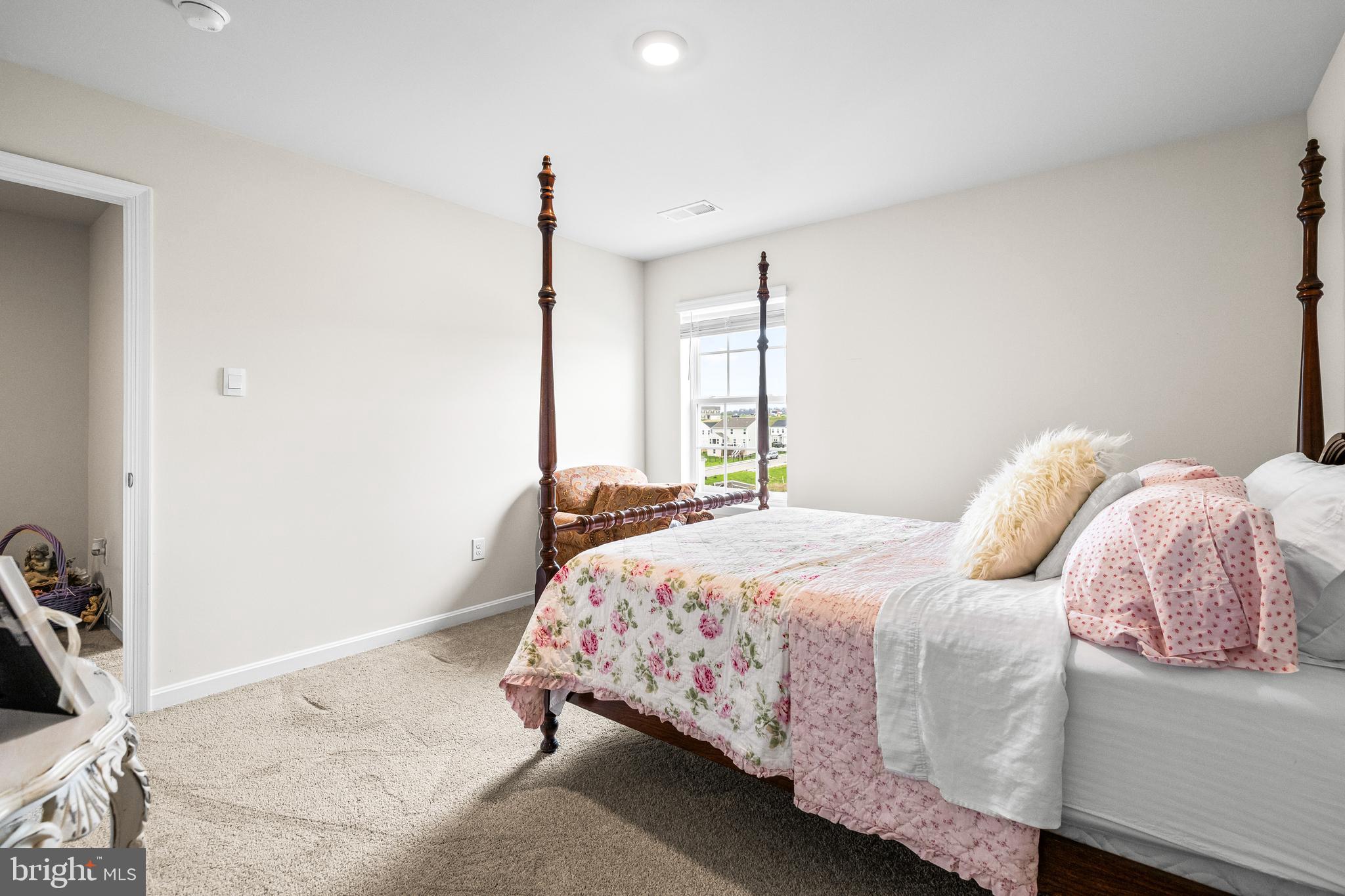 HILLS AT VALLEY VIEW - Residential