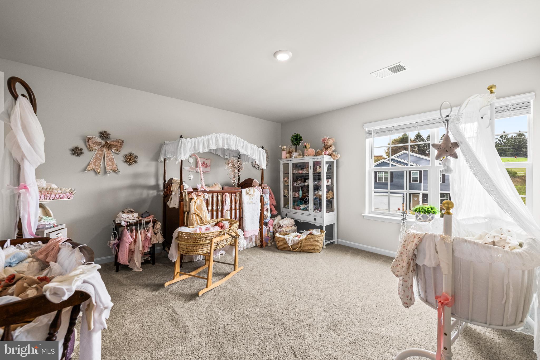 HILLS AT VALLEY VIEW - Residential