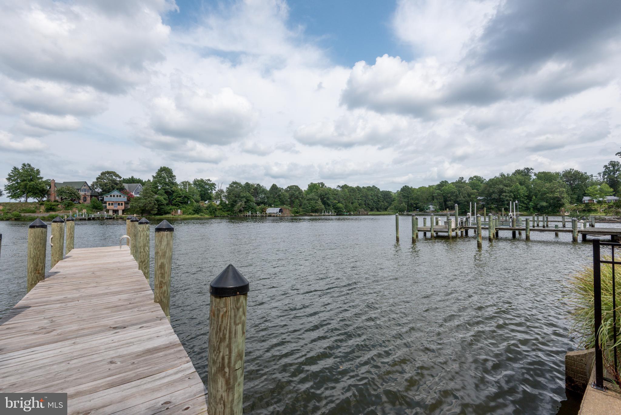 KINGSTON CREEK - Residential