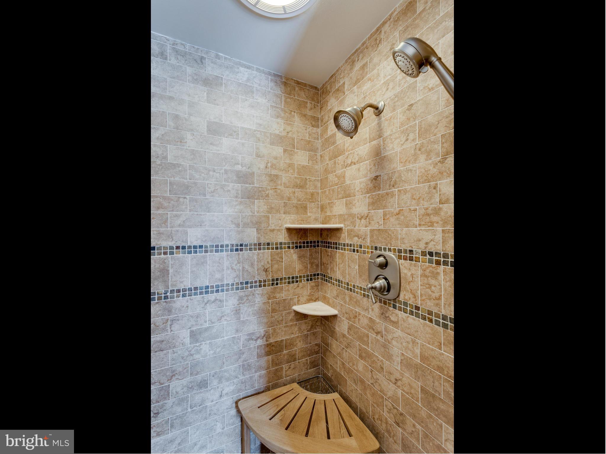 CLIFTON - Residential