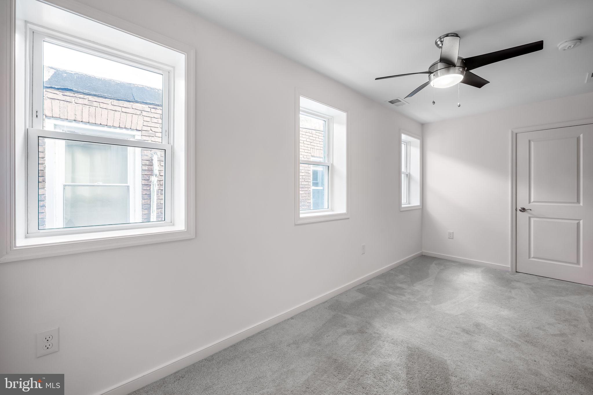 HIGHLANDTOWN - Residential
