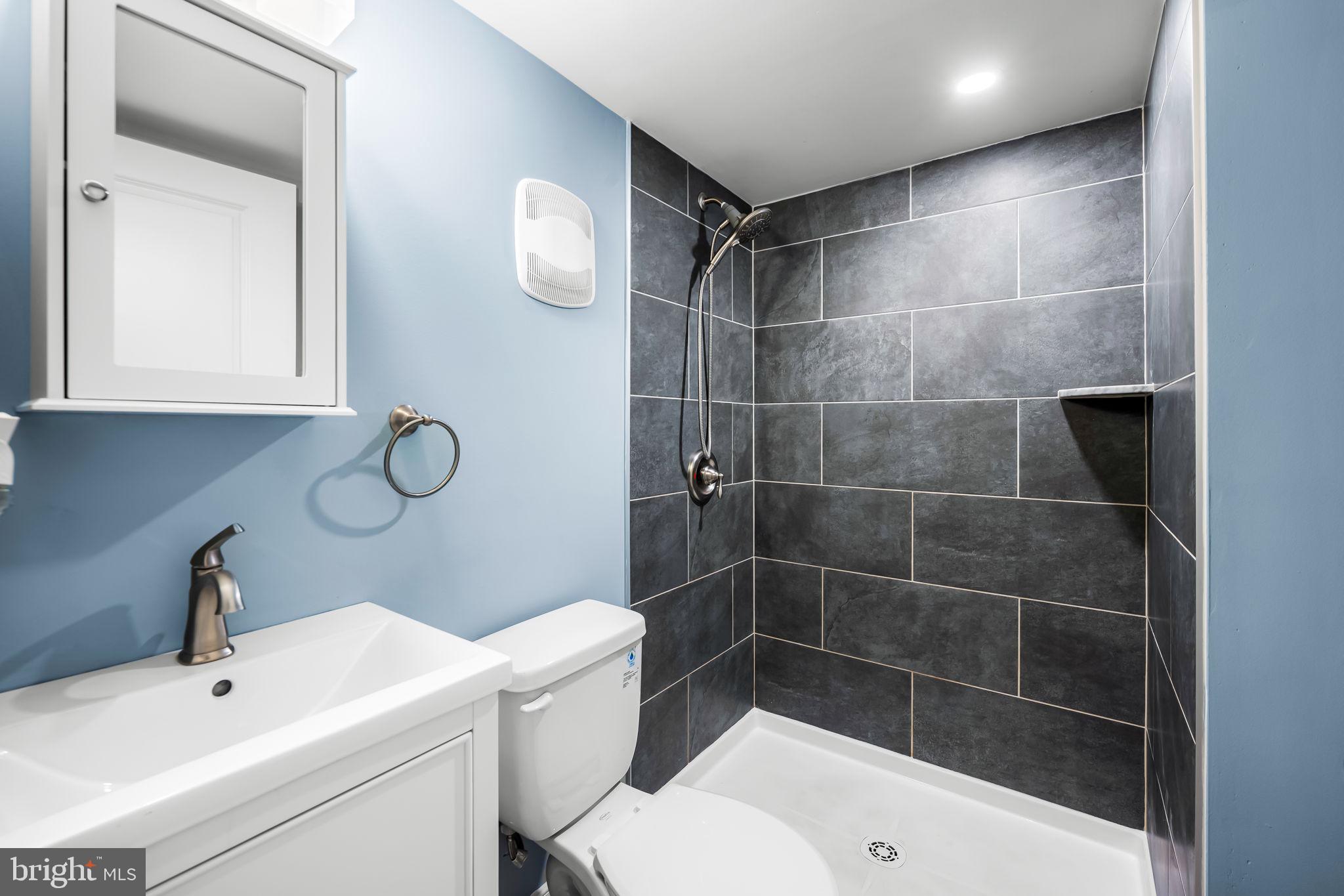 HIGHLANDTOWN - Residential