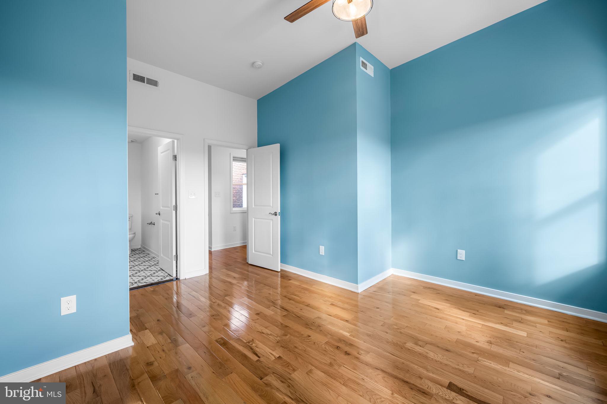 HIGHLANDTOWN - Residential