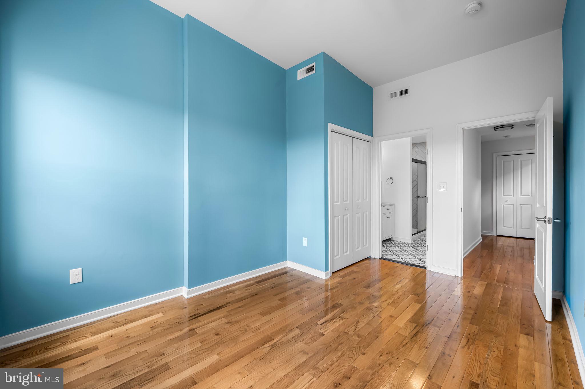 HIGHLANDTOWN - Residential