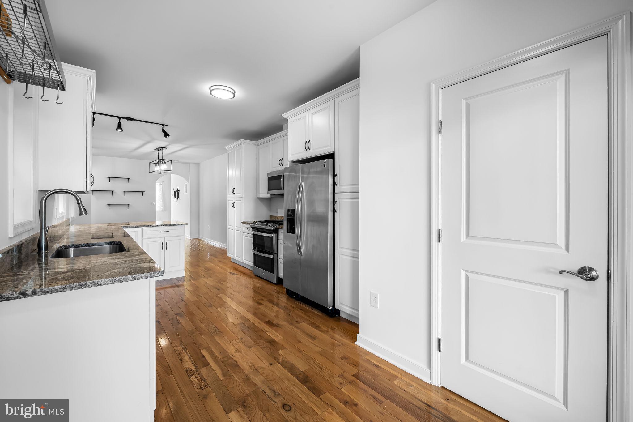 HIGHLANDTOWN - Residential