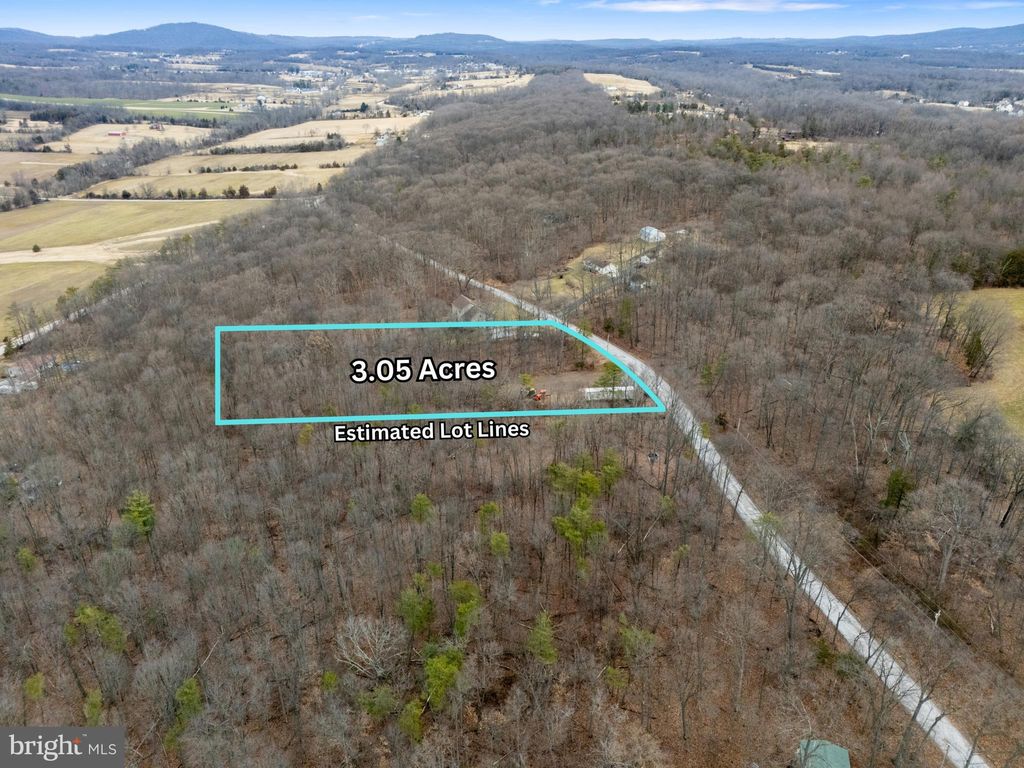 Photo of 138 S Peiffer Road, WELLSVILLE, PA 17365 (MLS # PAYK2090412)