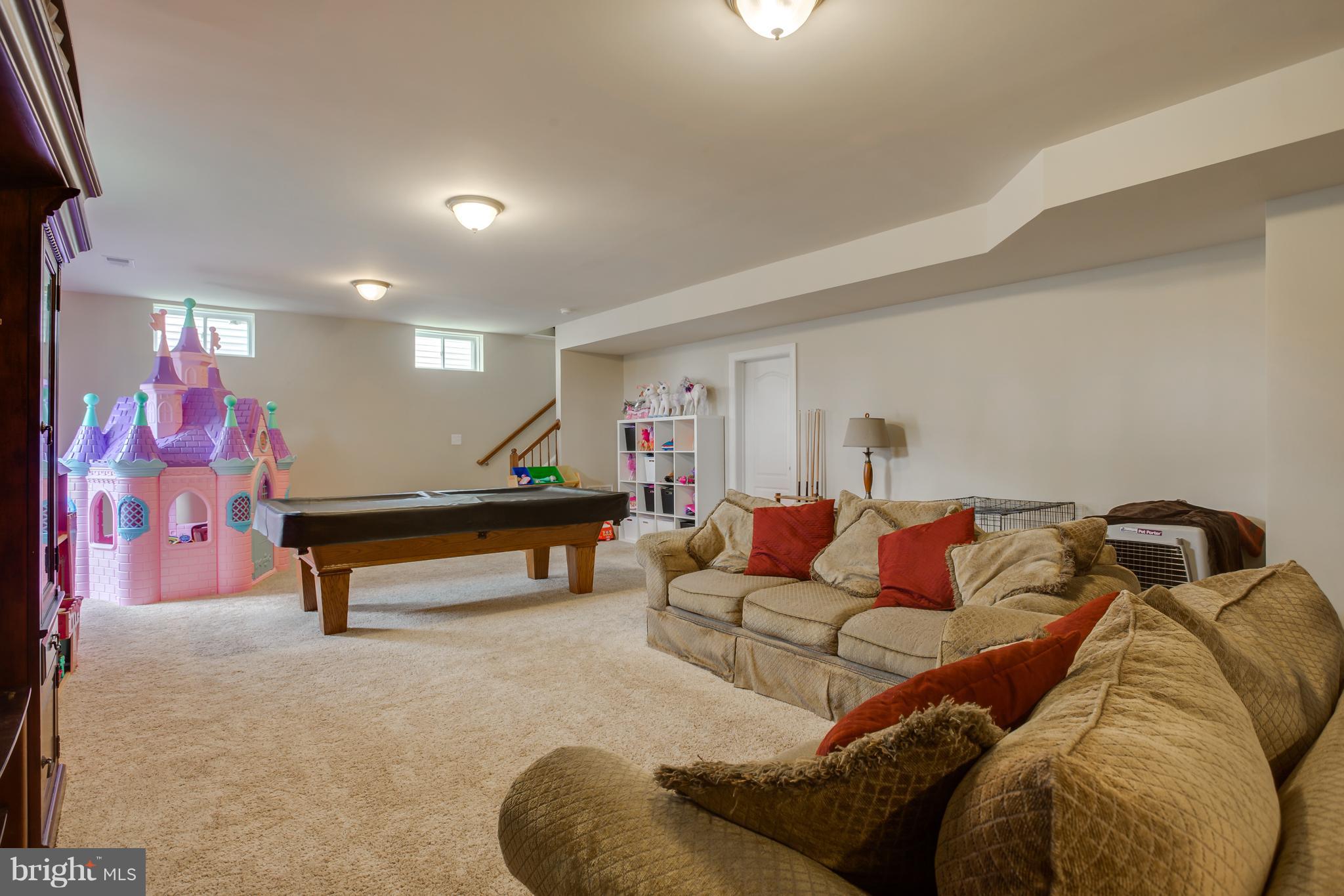 HILLS OF AQUIA - Residential