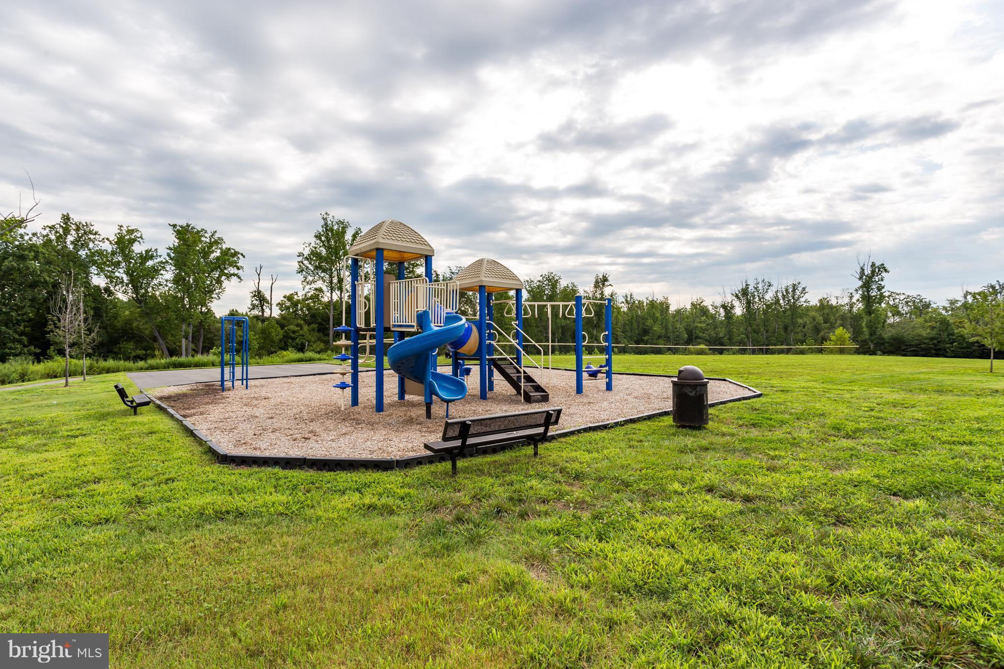 HILLS OF AQUIA - Residential