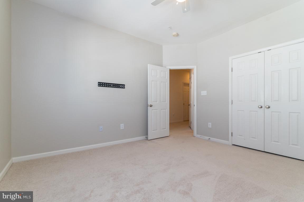 STONEY RUN VILLAGE - Residential