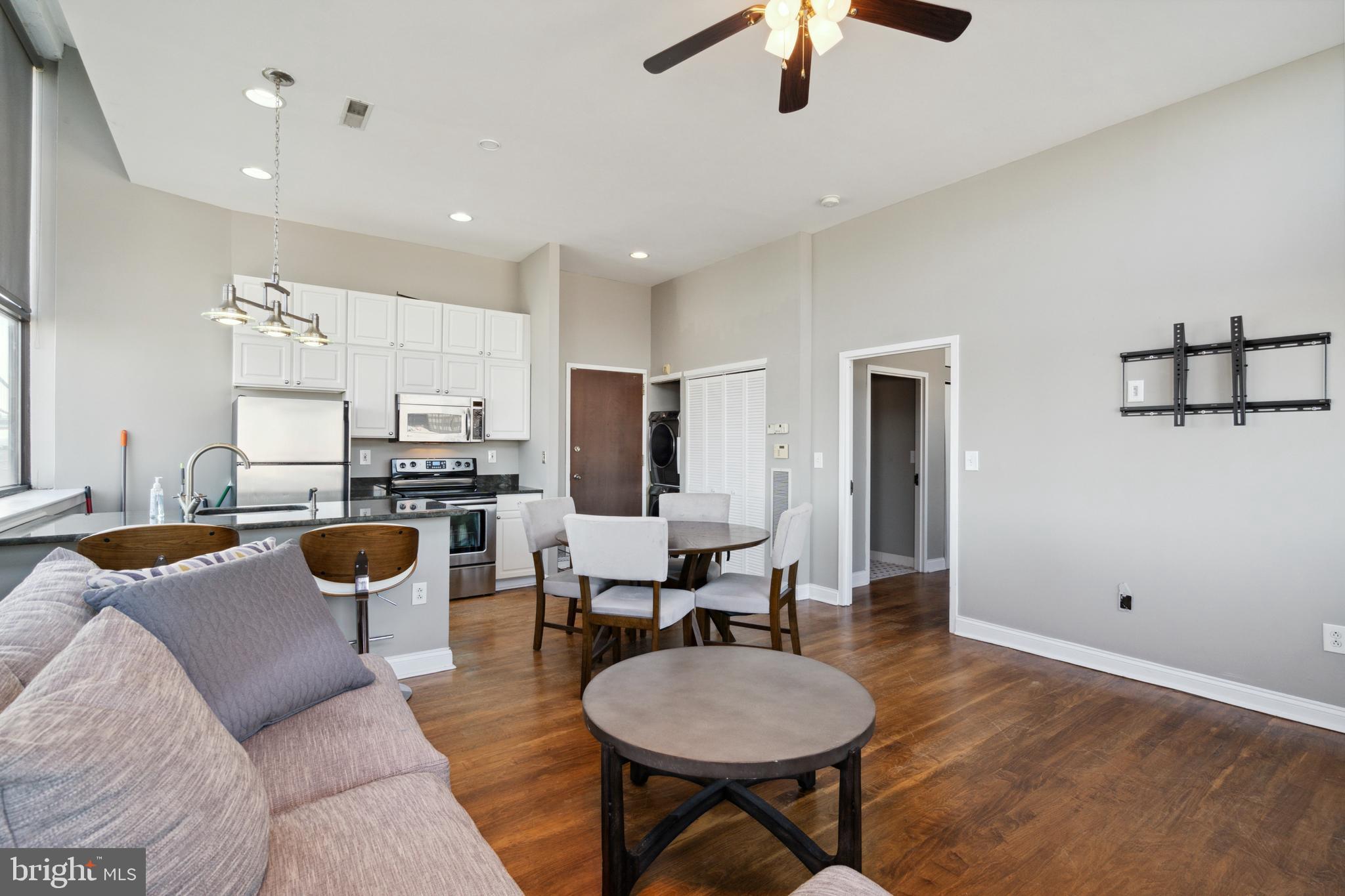 315 ARCH STREET 609